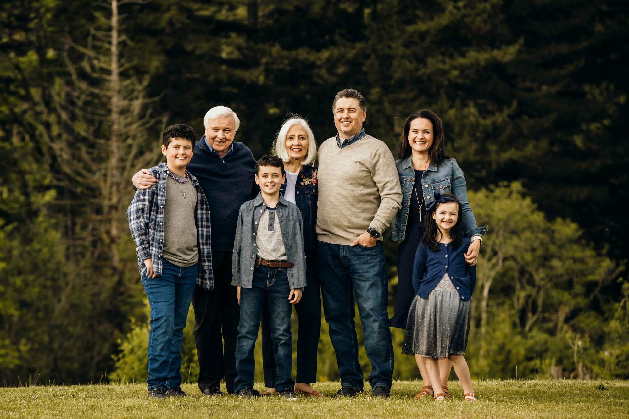 Family photography session in North Bend by Snoqualmie family photographer James Thomas Long Photography