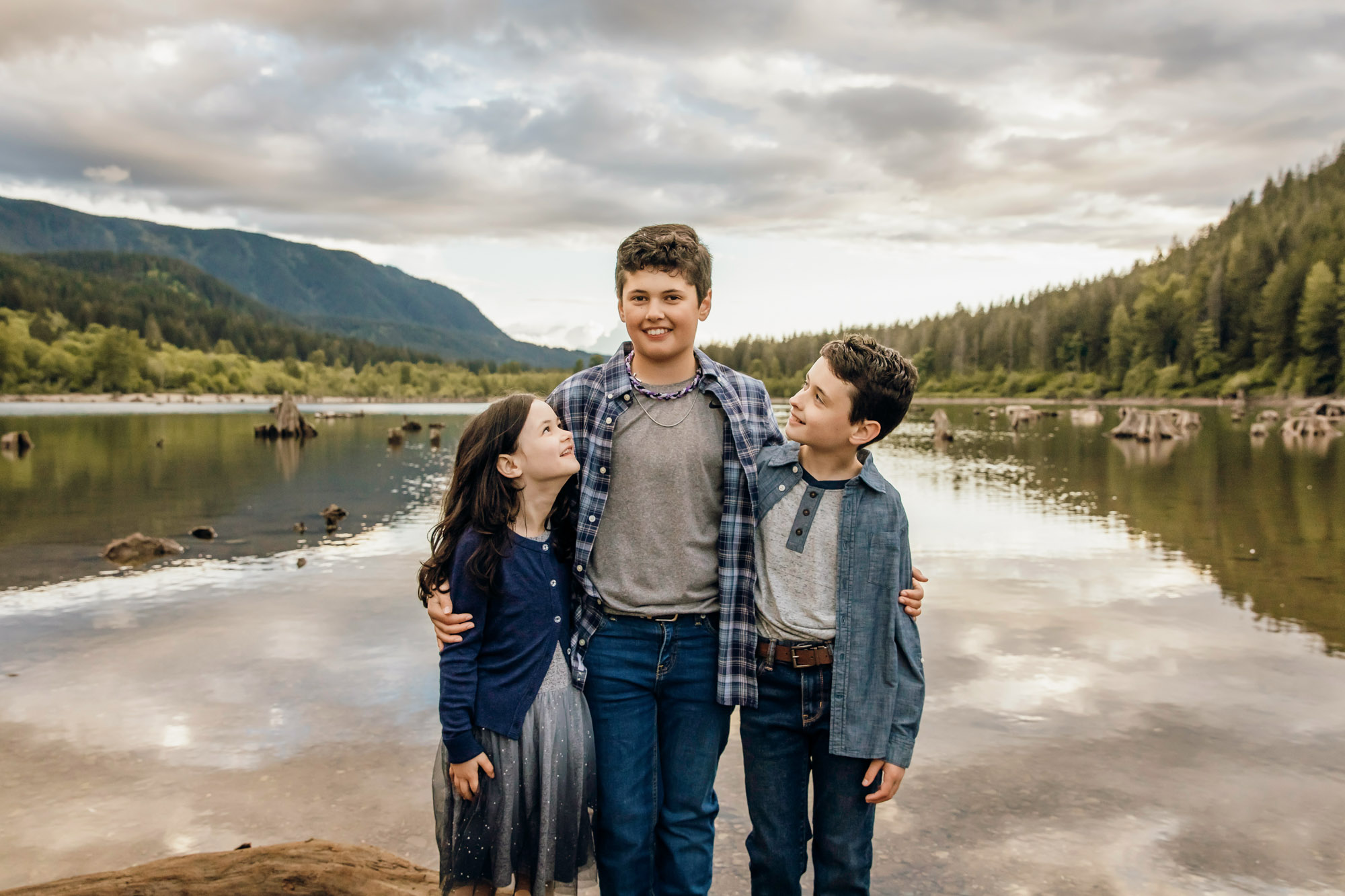 Family photography session in North Bend by Snoqualmie family photographer James Thomas Long Photography