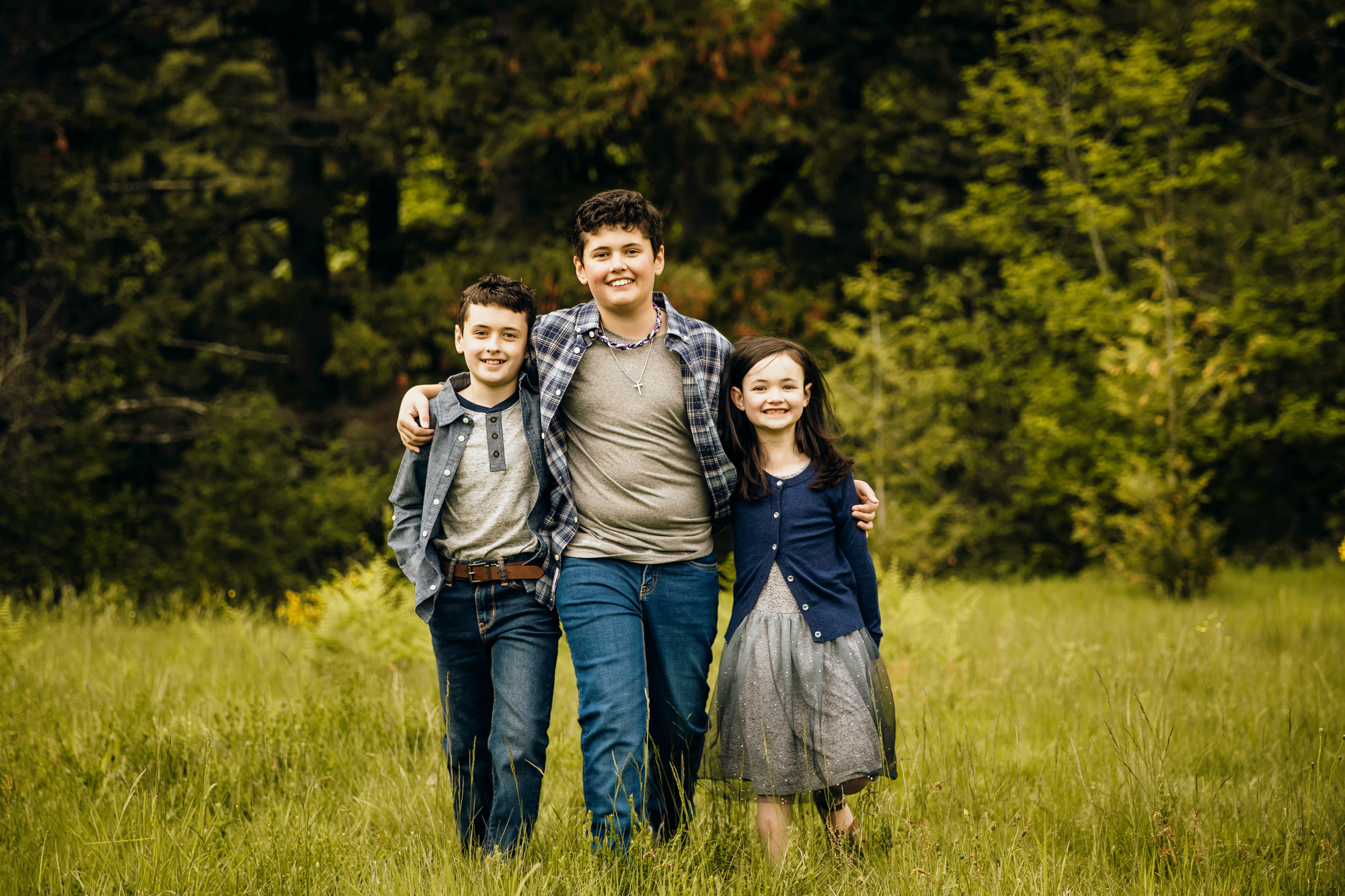 Family photography session in North Bend by Snoqualmie family photographer James Thomas Long Photography