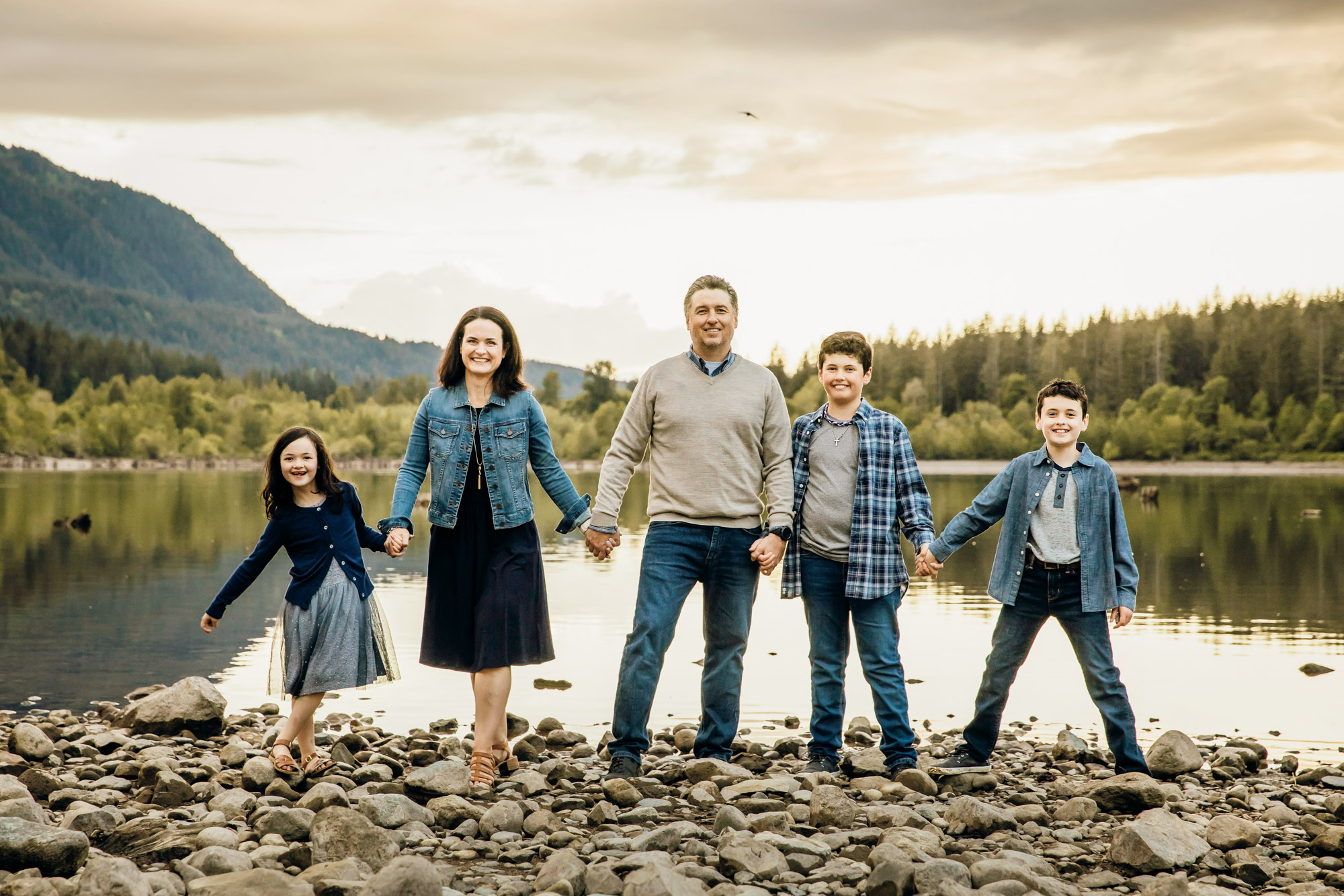 Family photography session in North Bend by Snoqualmie family photographer James Thomas Long Photography