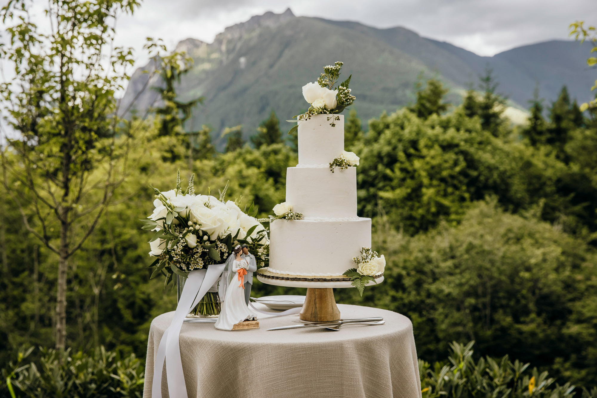 North Bend WA wedding by Snoqualmie Wedding Photographer James Thomas Long Photography