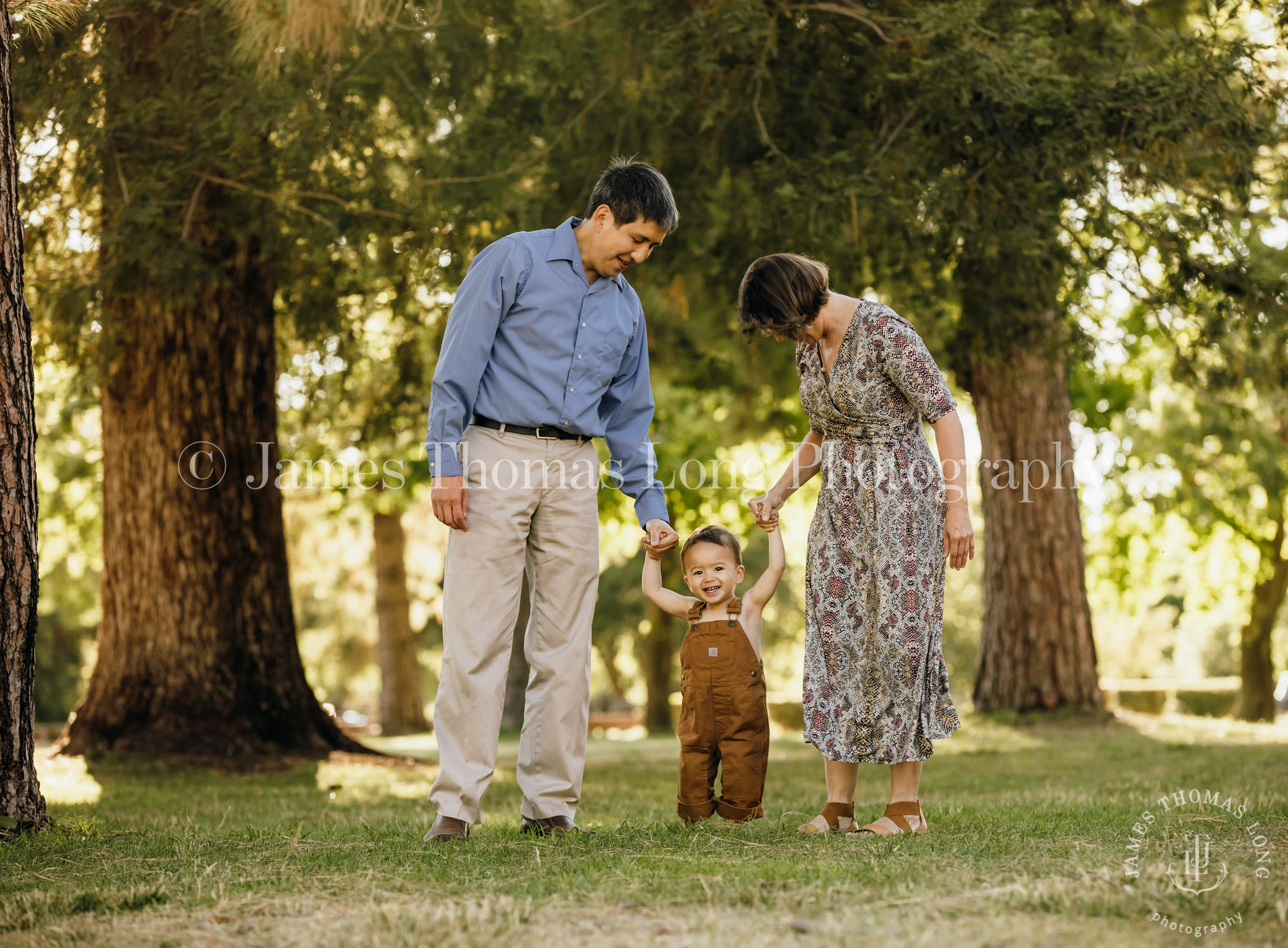 San FrBaby photography session by Snoqualmie family photographer James Thomas Long Photography