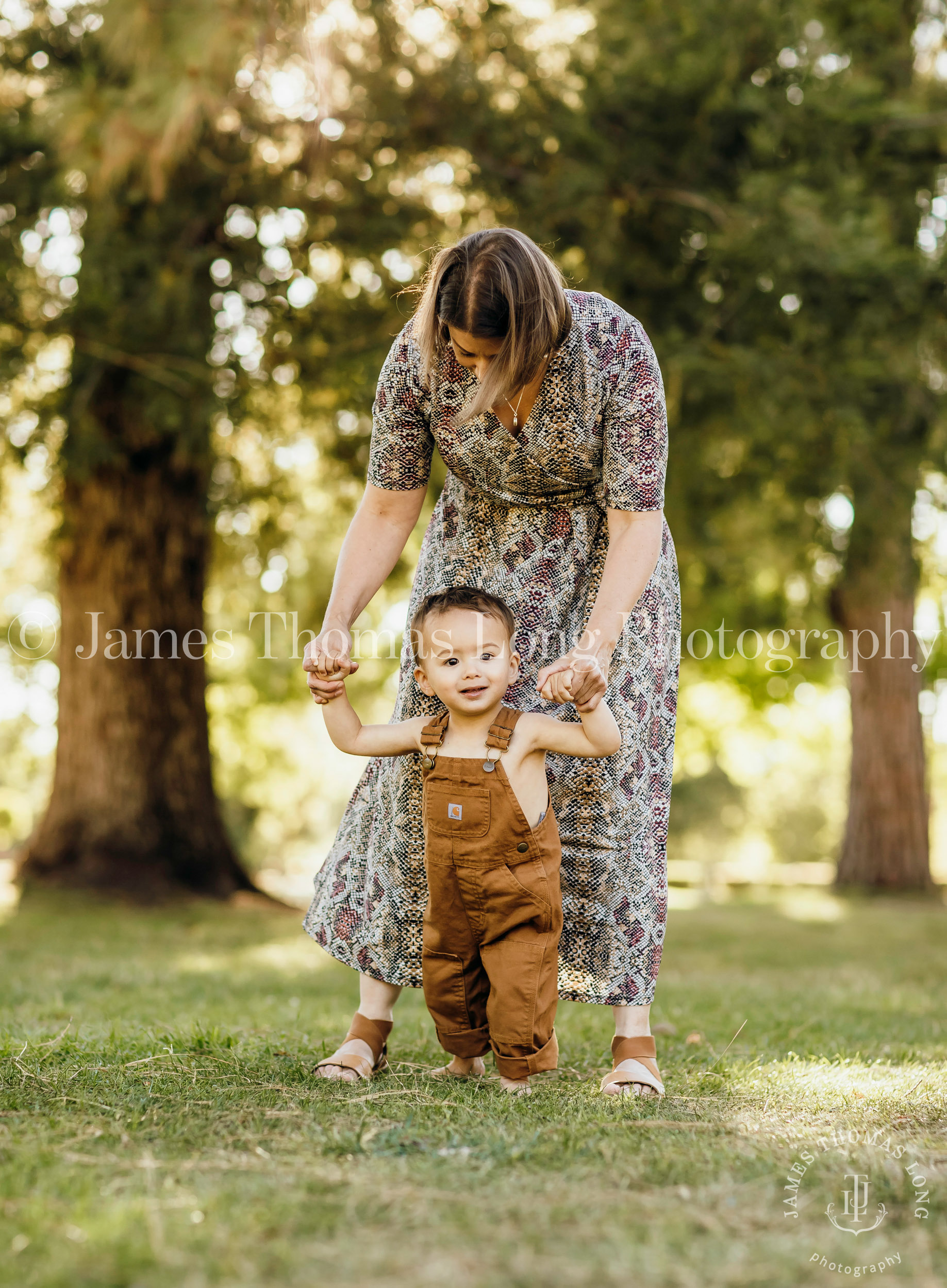 San FrBaby photography session by Snoqualmie family photographer James Thomas Long Photography