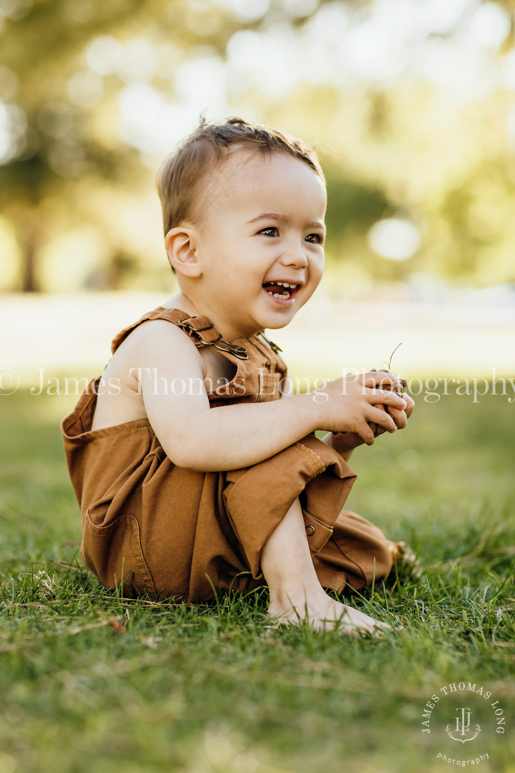 San FrBaby photography session by Snoqualmie family photographer James Thomas Long Photography