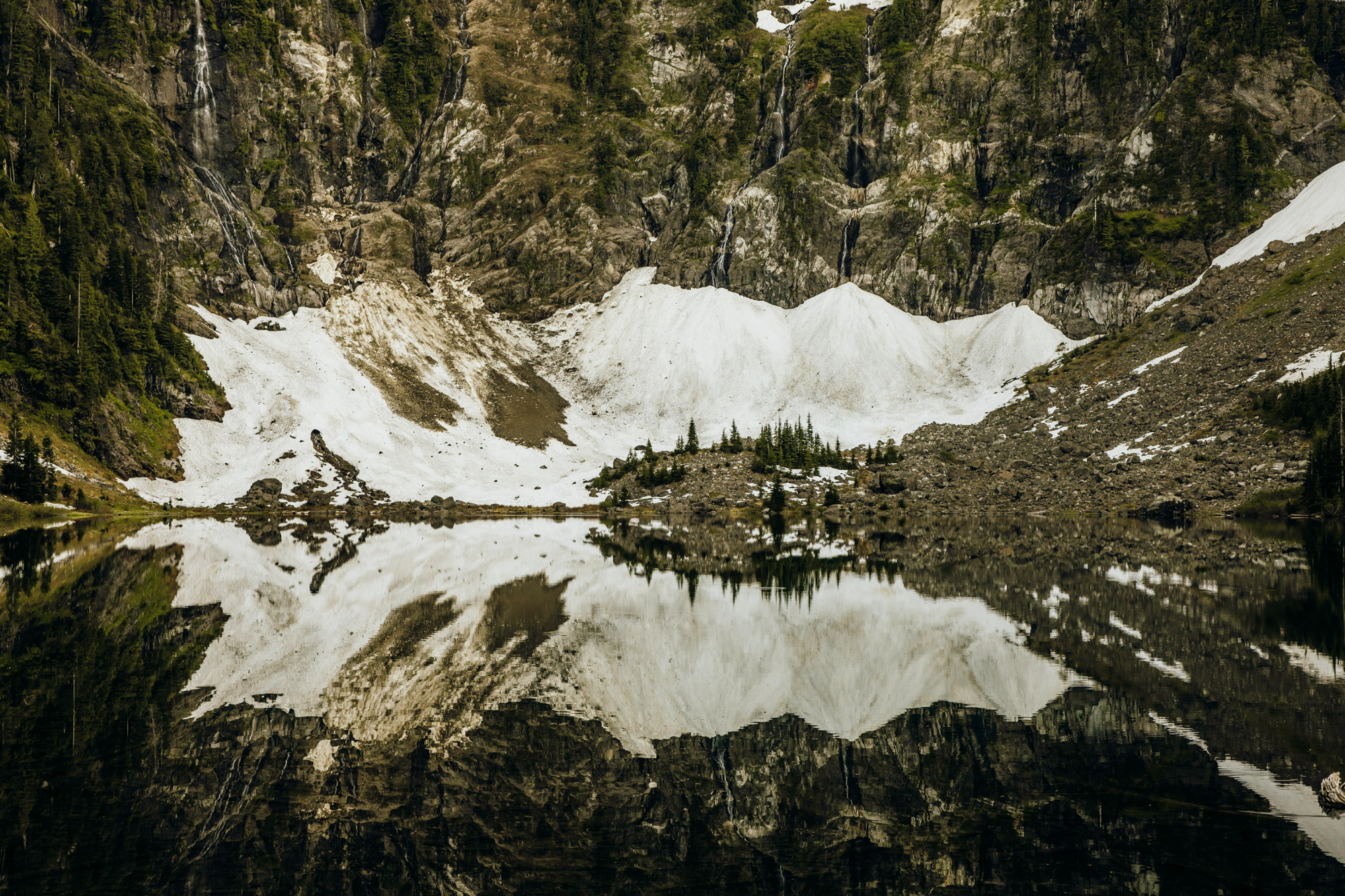 Cascade Mountain adventure engagement session by Seattle wedding photographer James Thomas Long Photography