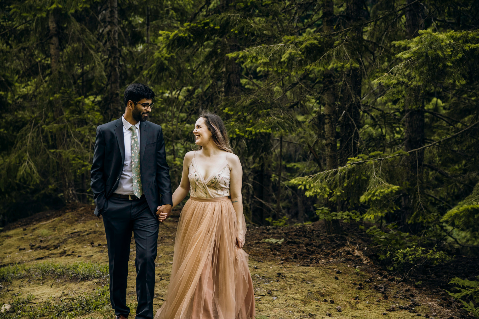 Cascade Mountain elopement by Snoqualmie wedding photographer James Thomas Long Photography