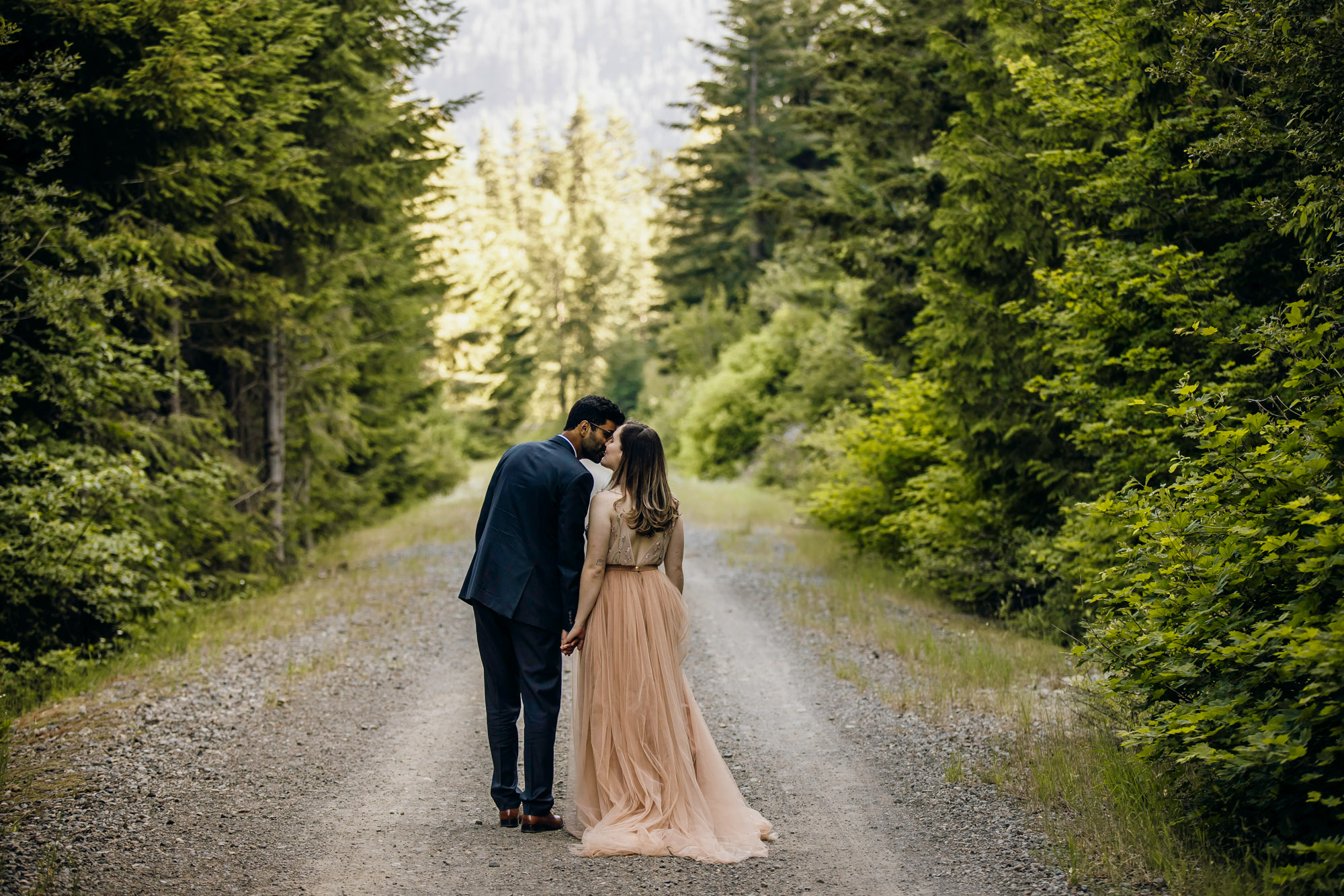 Cascade Mountain elopement by Snoqualmie wedding photographer James Thomas Long Photography