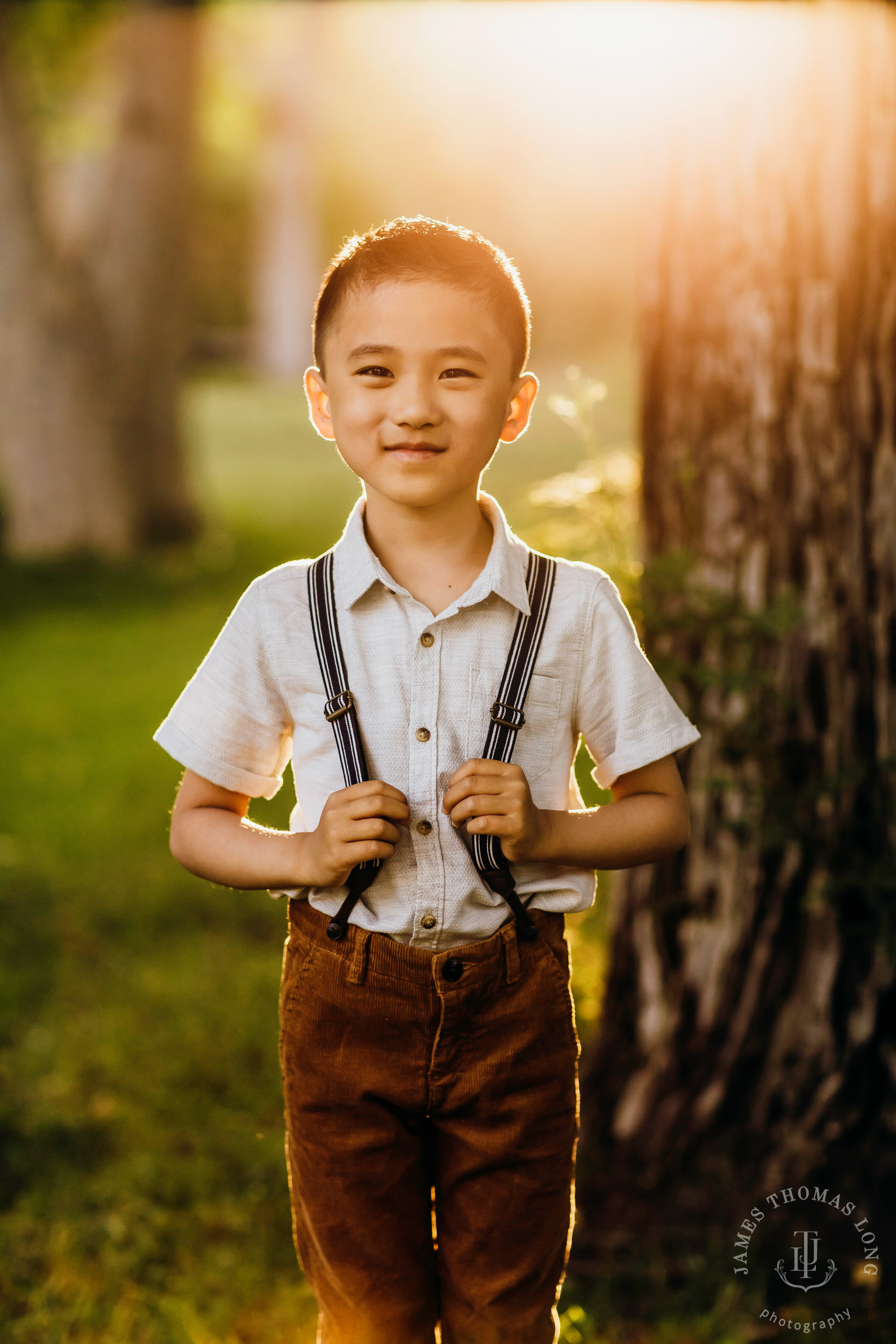 Family photography session by Snoqualmie family photographer James Thomas Long Photography