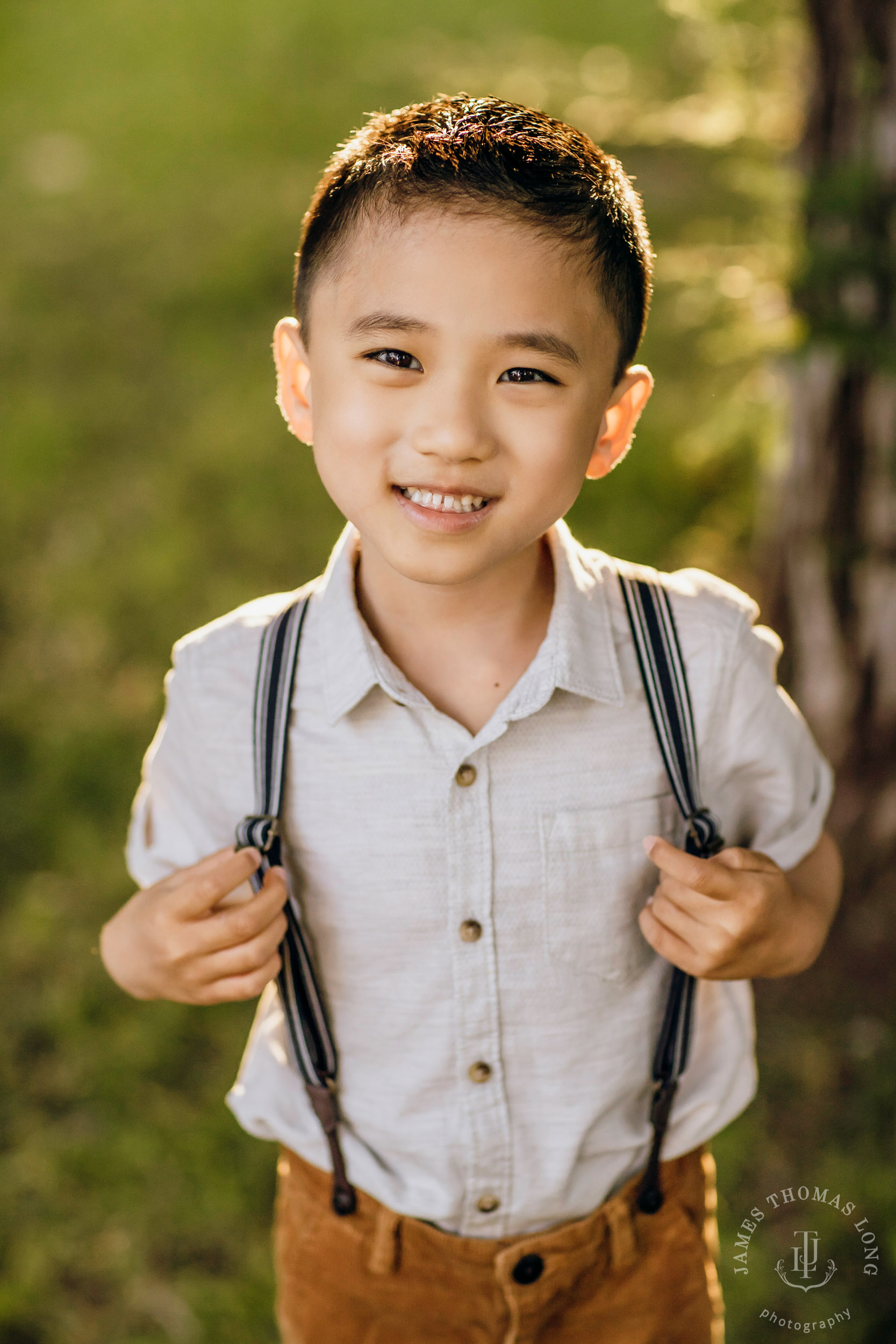 Family photography session by Snoqualmie family photographer James Thomas Long Photography