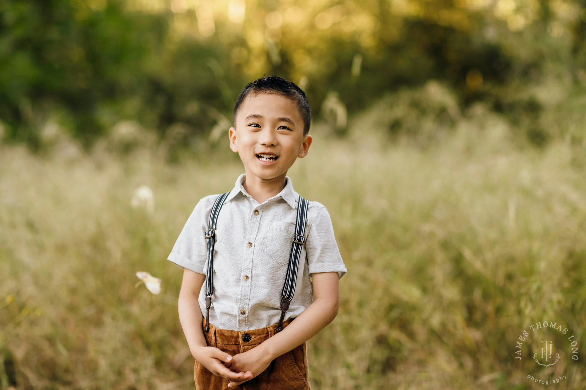 Family photography session by Snoqualmie family photographer James Thomas Long Photography