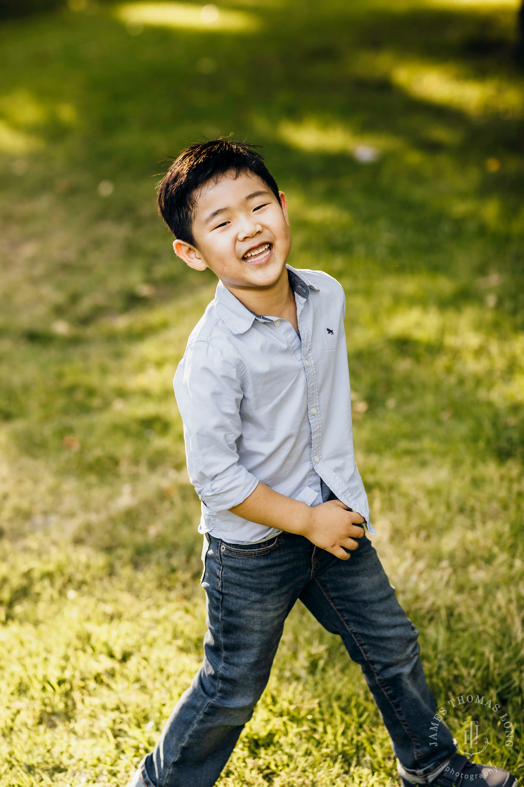 Family photography session by Snoqualmie family photographer James Thomas Long Photography