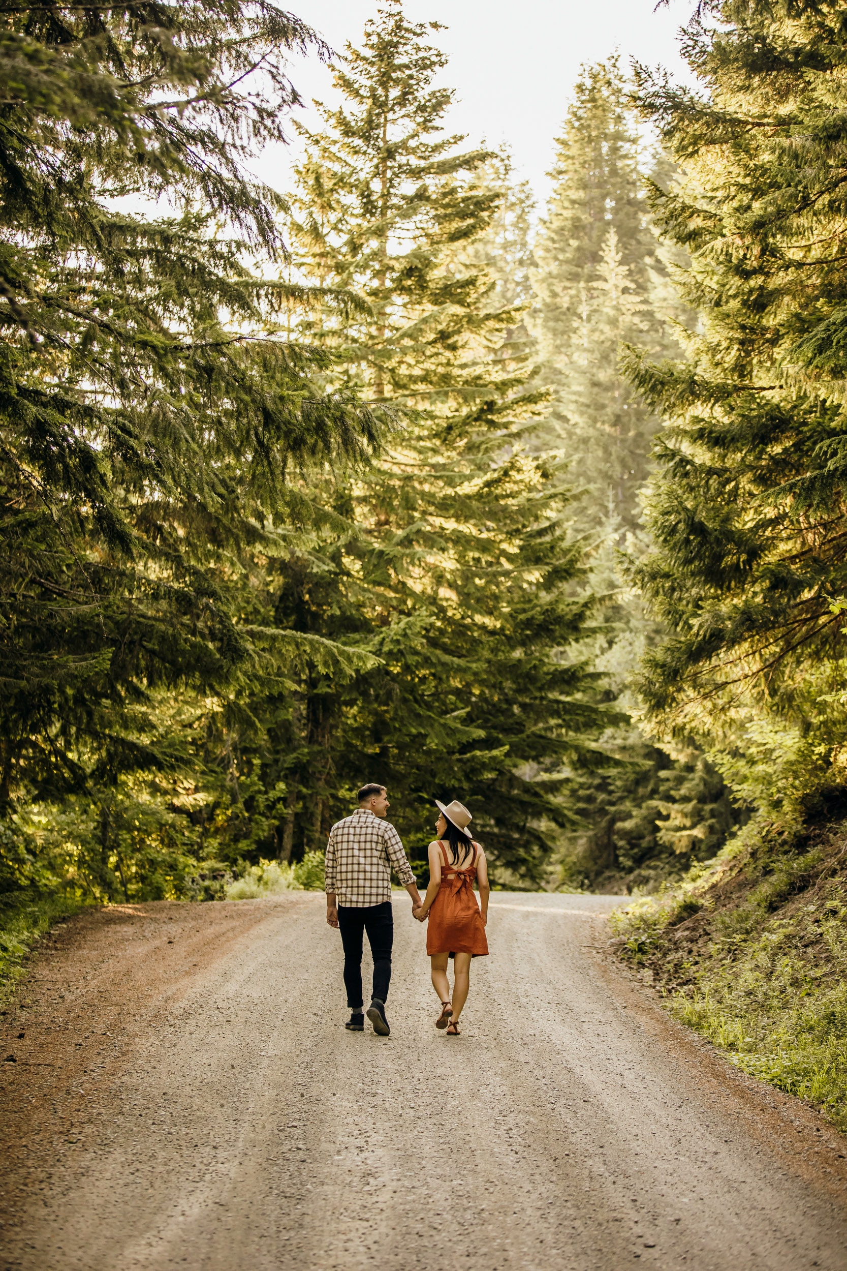 Snoqualmie Pass adventure engagement session by Snoqualmie wedding photographer James Thomas Long Photography