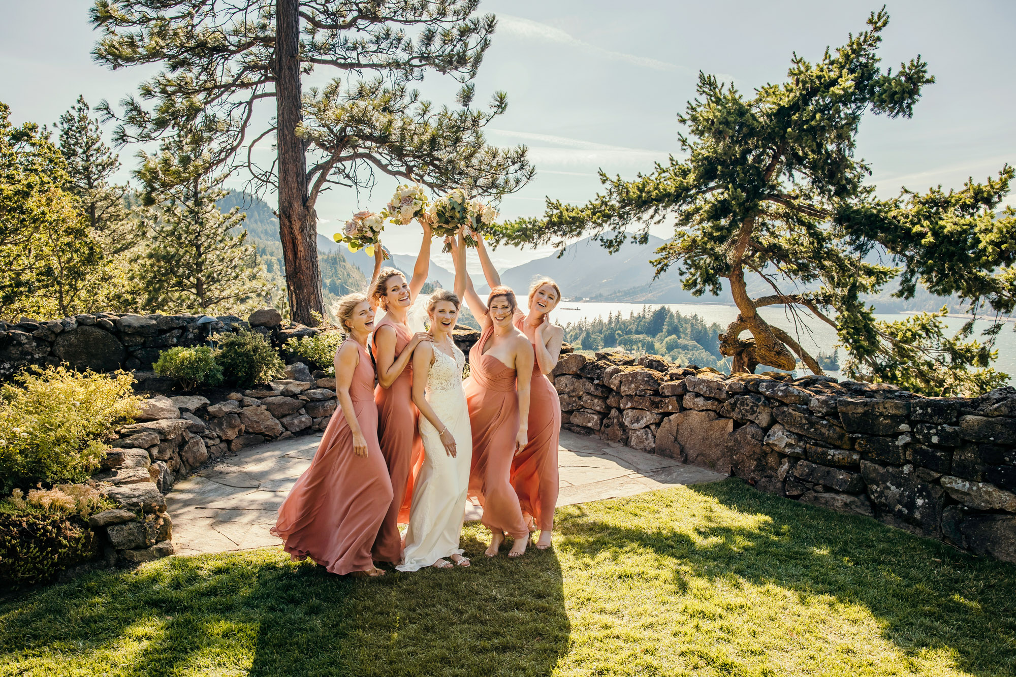 Griffin House, Hood River OR wedding by Snoqualmie wedding photographer James Thomas Long Photography