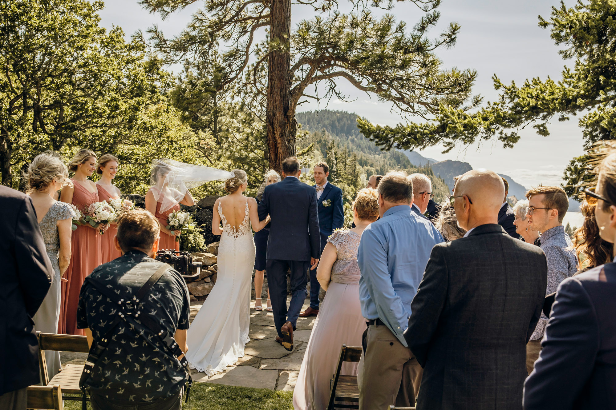 Griffin House, Hood River OR wedding by Snoqualmie wedding photographer James Thomas Long Photography