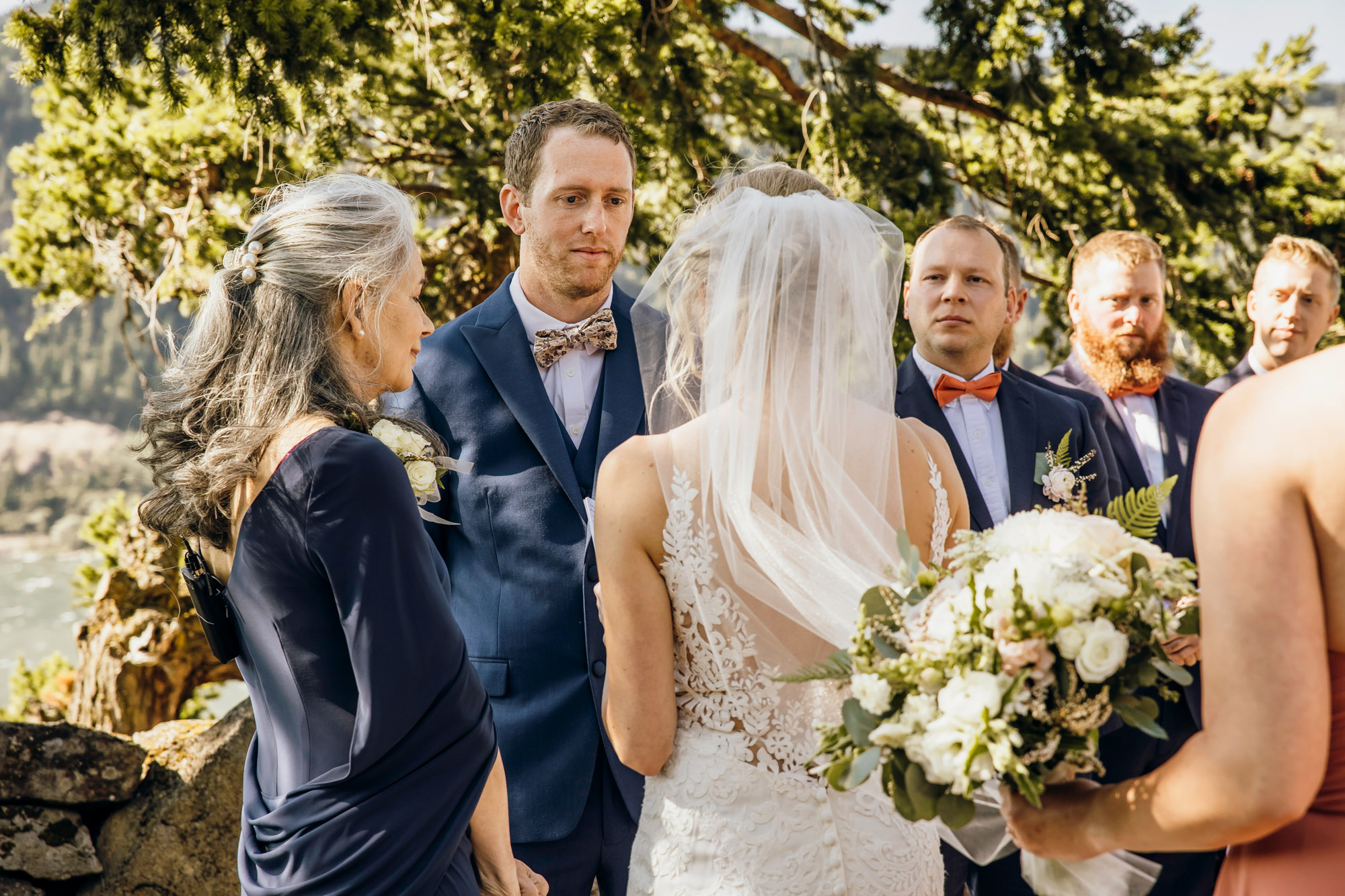 Griffin House, Hood River OR wedding by Snoqualmie wedding photographer James Thomas Long Photography