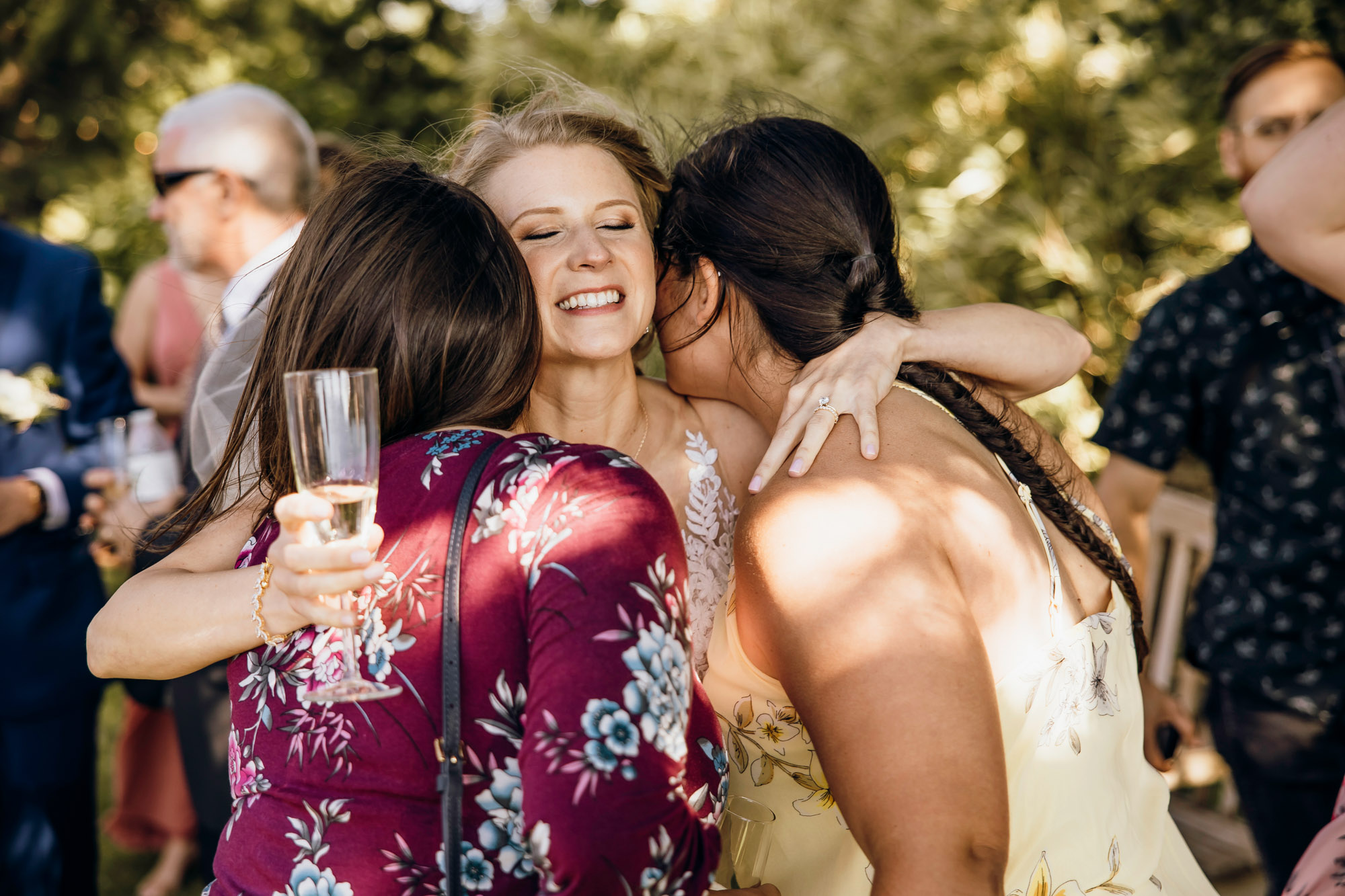 Griffin House, Hood River OR wedding by Snoqualmie wedding photographer James Thomas Long Photography