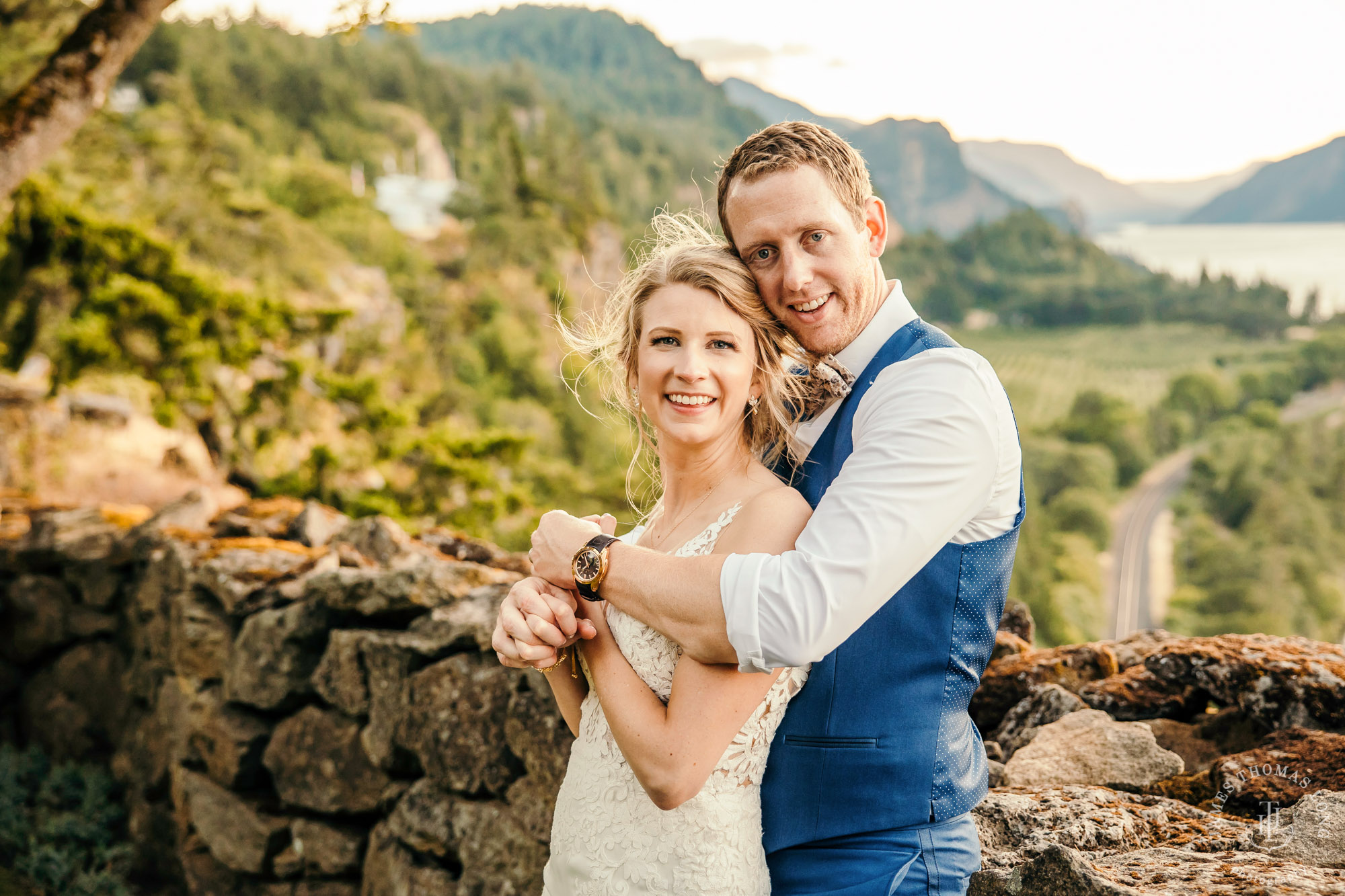 Griffin House, Hood River OR wedding by Snoqualmie wedding photographer James Thomas Long Photography