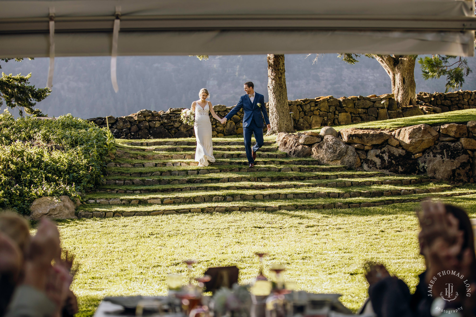 Griffin House, Hood River OR wedding by Snoqualmie wedding photographer James Thomas Long Photography