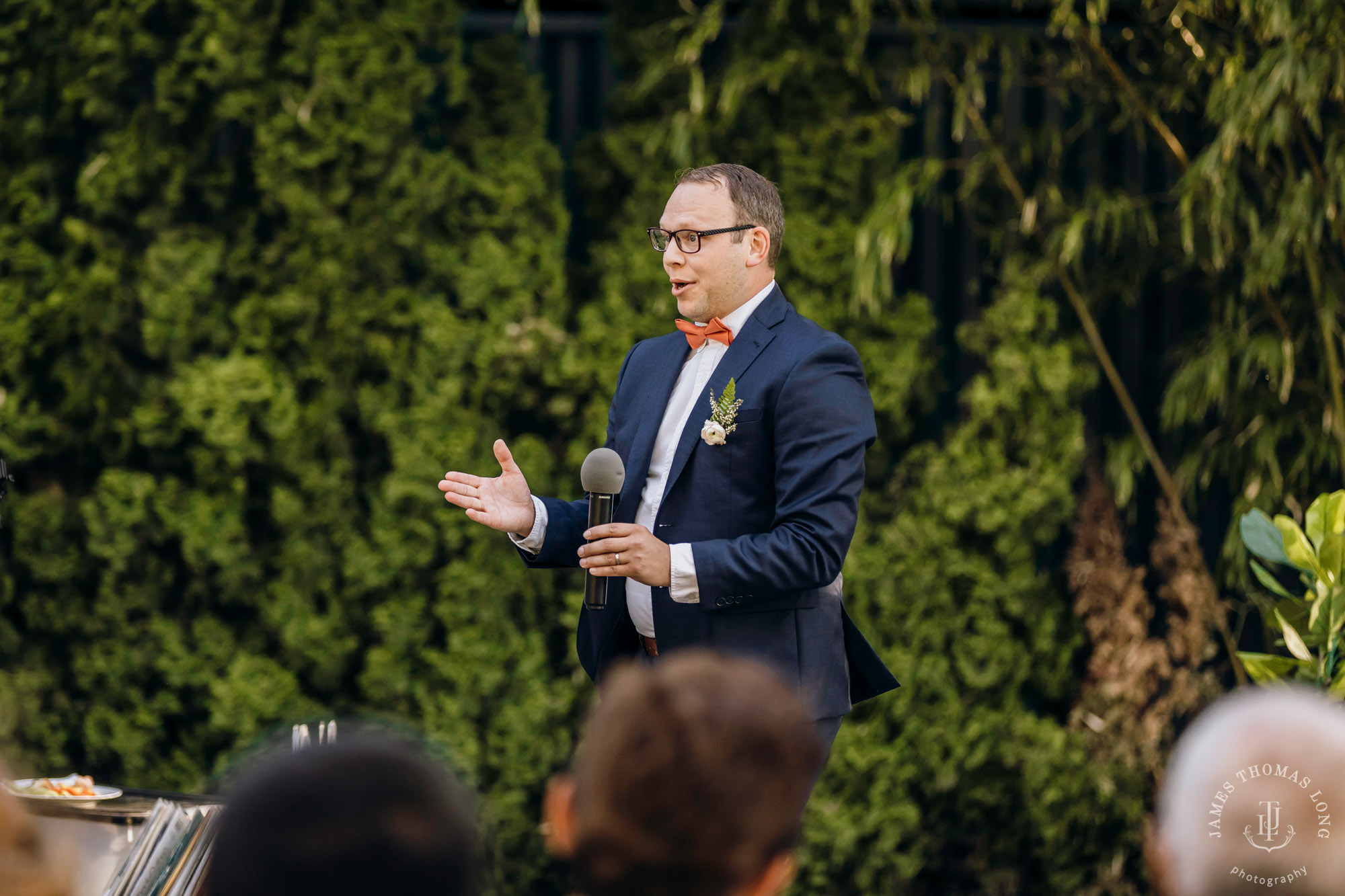 Griffin House, Hood River OR wedding by Snoqualmie wedding photographer James Thomas Long Photography