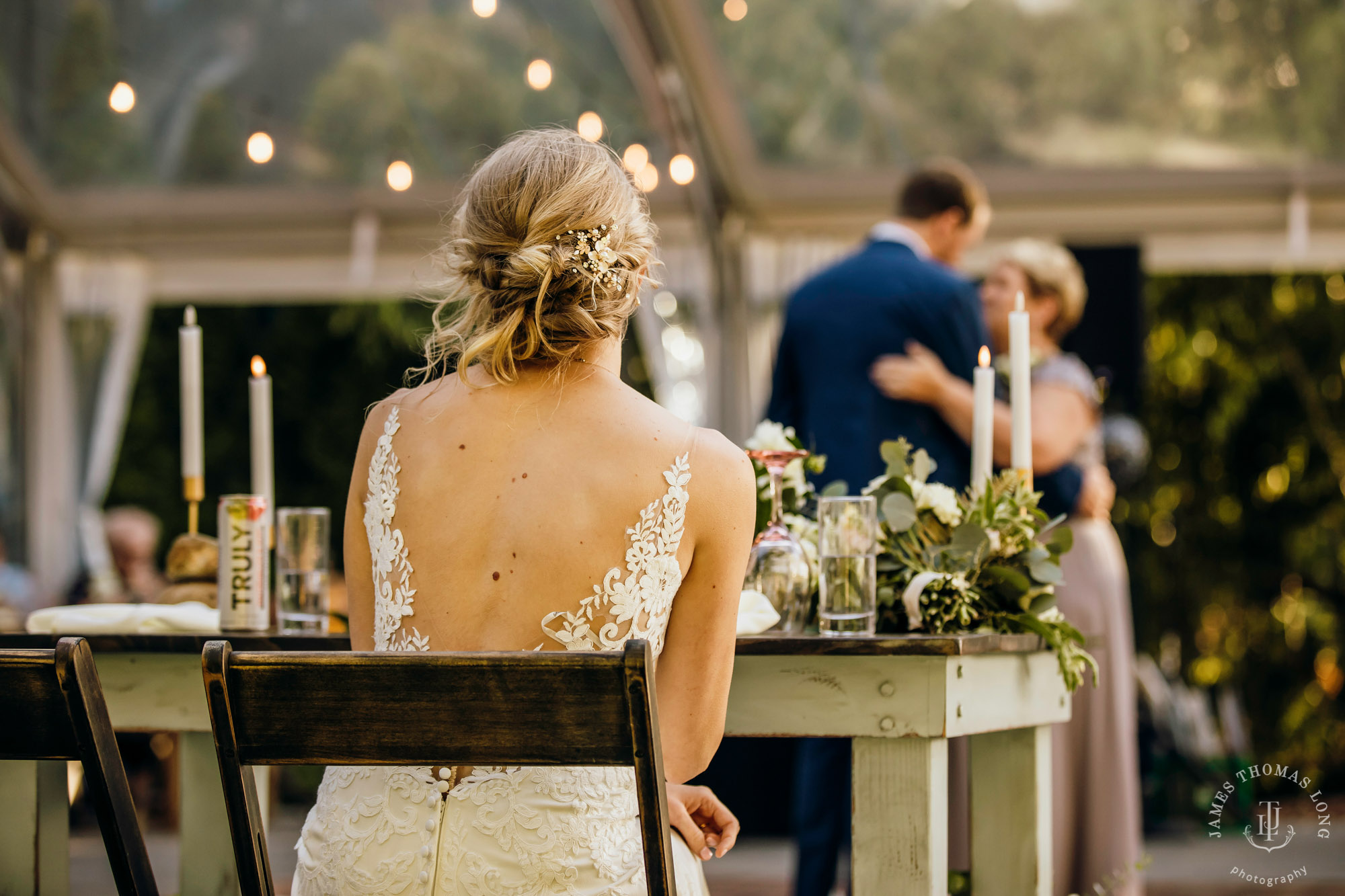 Griffin House, Hood River OR wedding by Snoqualmie wedding photographer James Thomas Long Photography