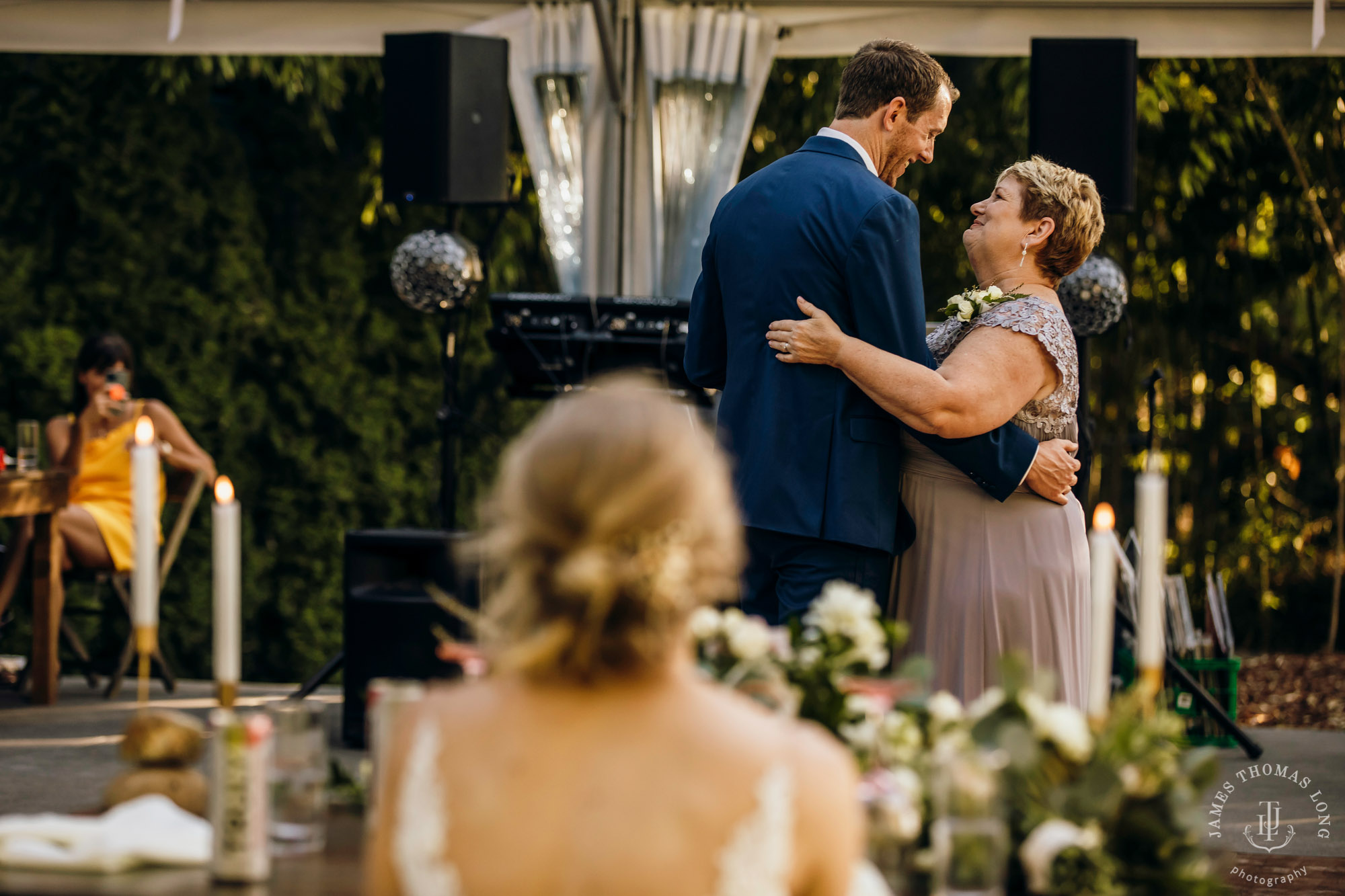 Griffin House, Hood River OR wedding by Snoqualmie wedding photographer James Thomas Long Photography