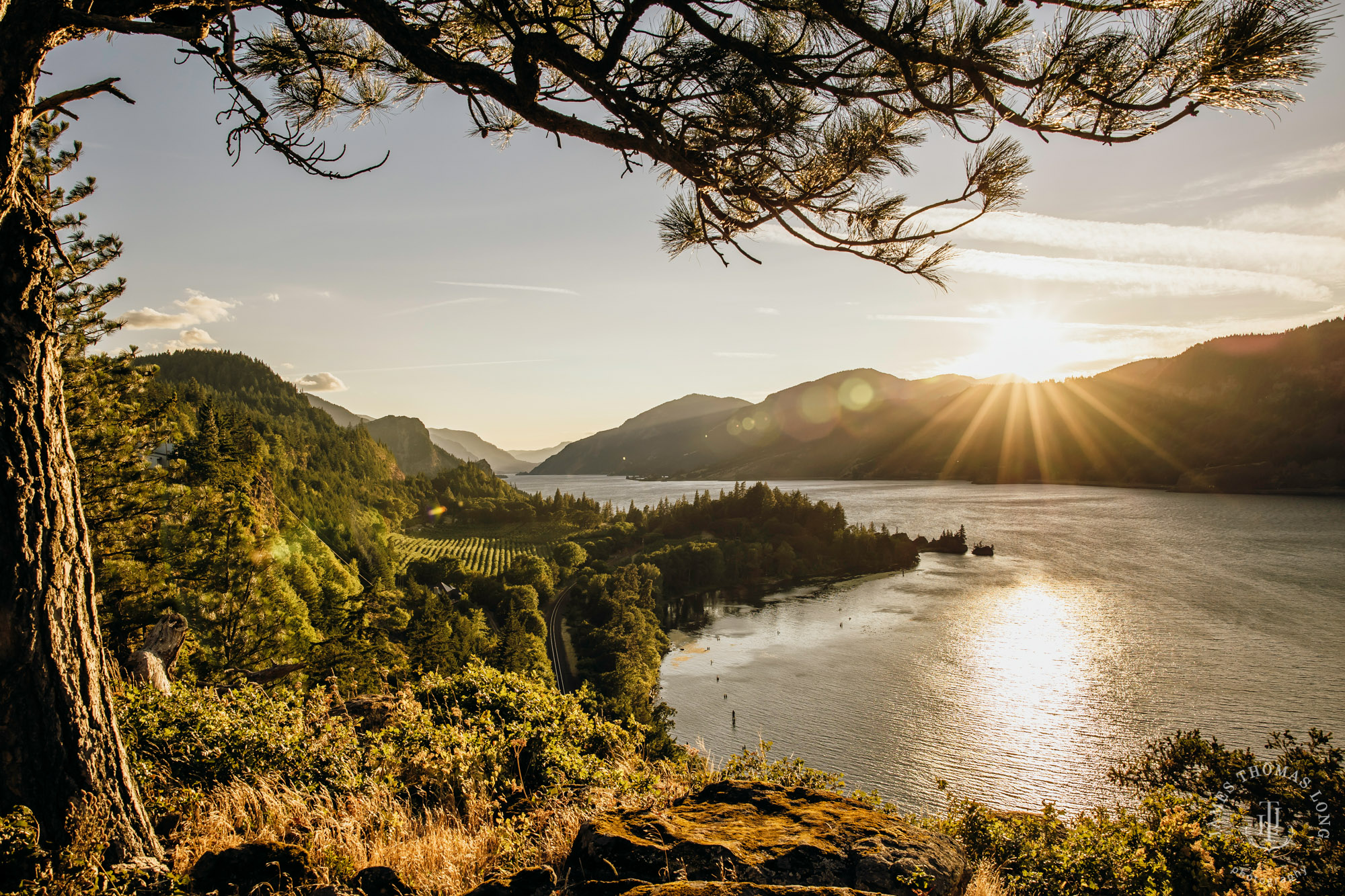 Griffin House, Hood River OR wedding by Snoqualmie wedding photographer James Thomas Long Photography