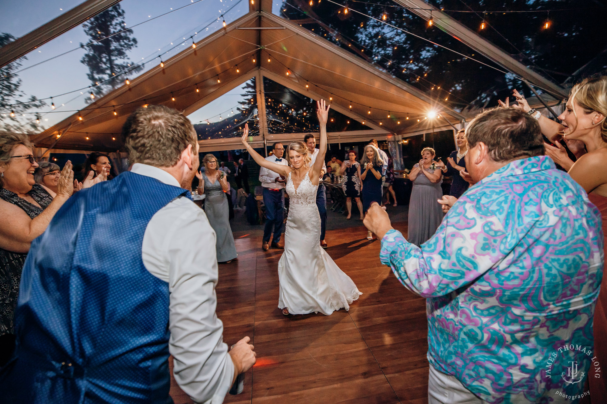 Griffin House, Hood River OR wedding by Snoqualmie wedding photographer James Thomas Long Photography