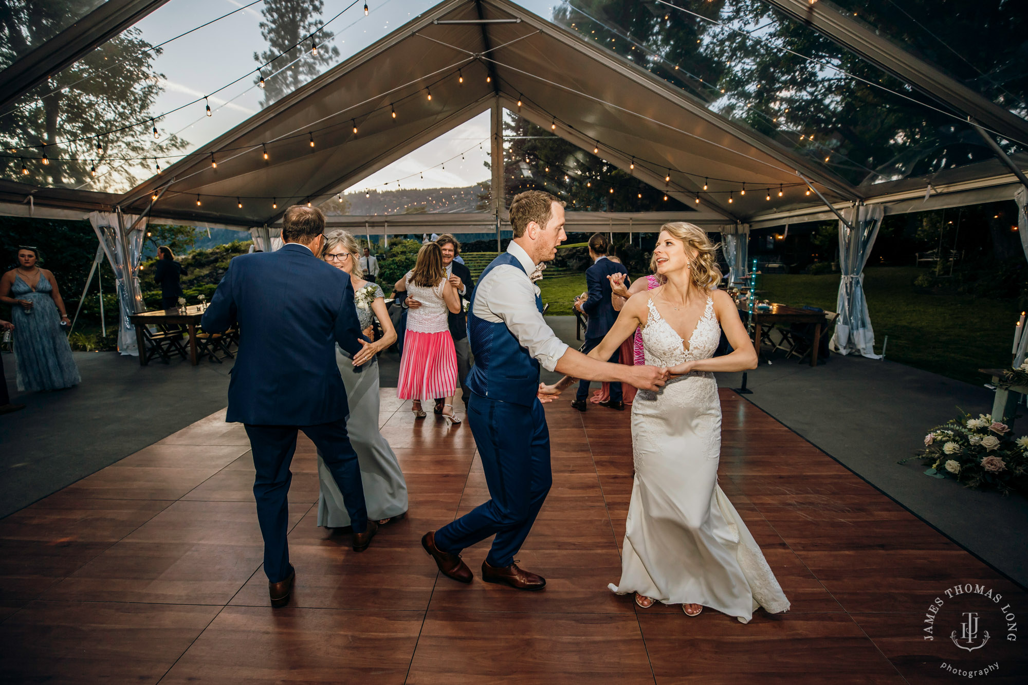 Griffin House, Hood River OR wedding by Snoqualmie wedding photographer James Thomas Long Photography