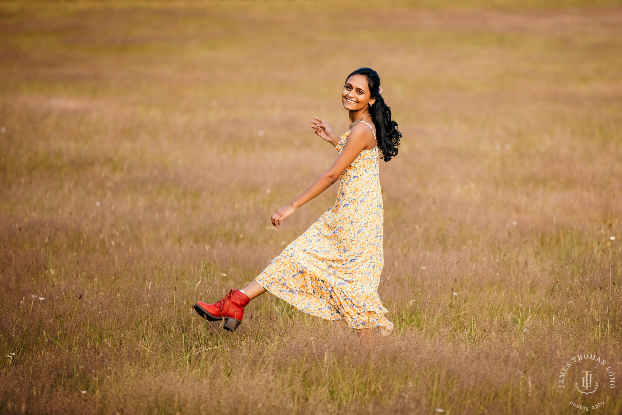 Senior portrait session by Snoqualmie senior portrait photographer James Thomas Long Photography