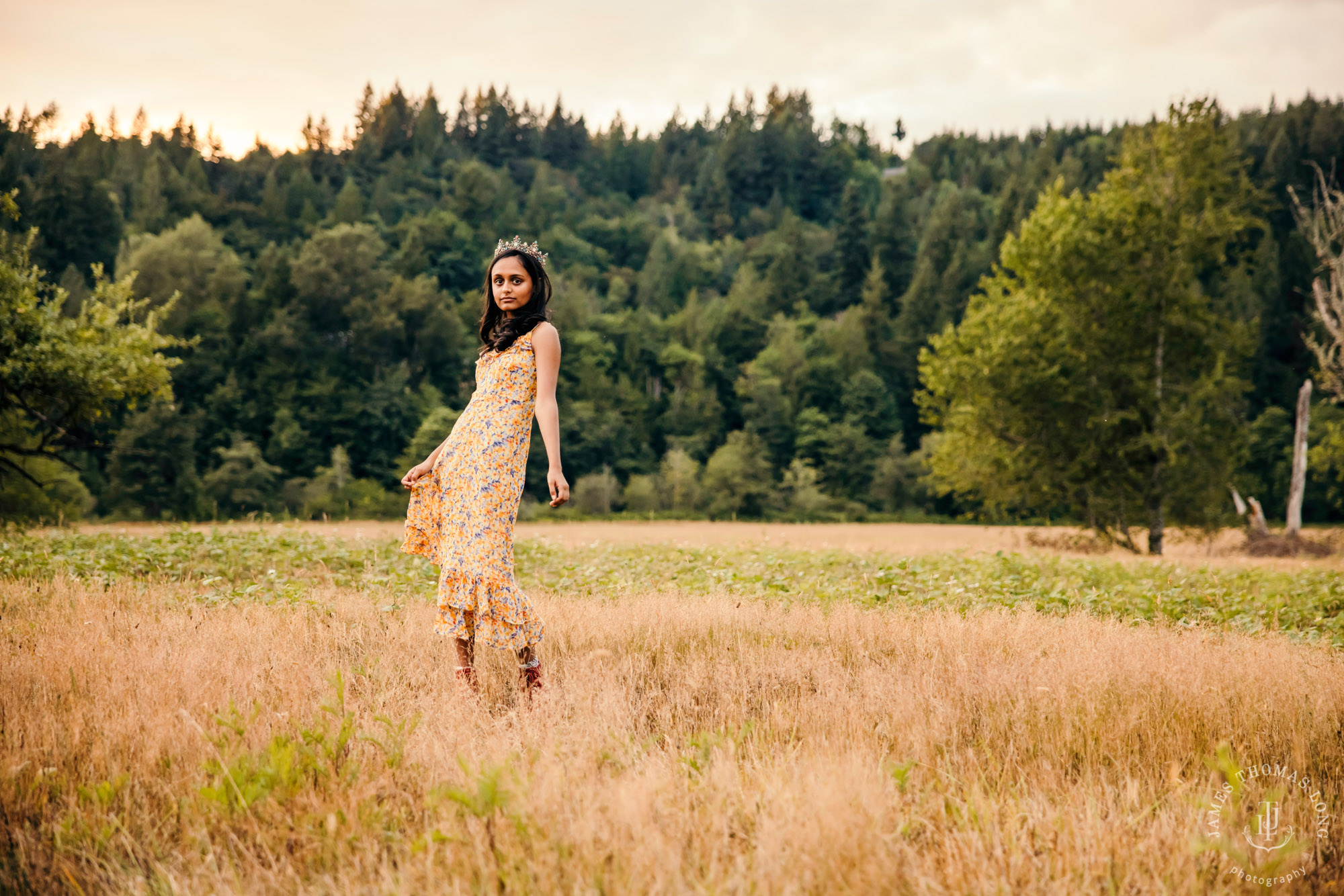 Senior portrait session by Snoqualmie senior portrait photographer James Thomas Long Photography