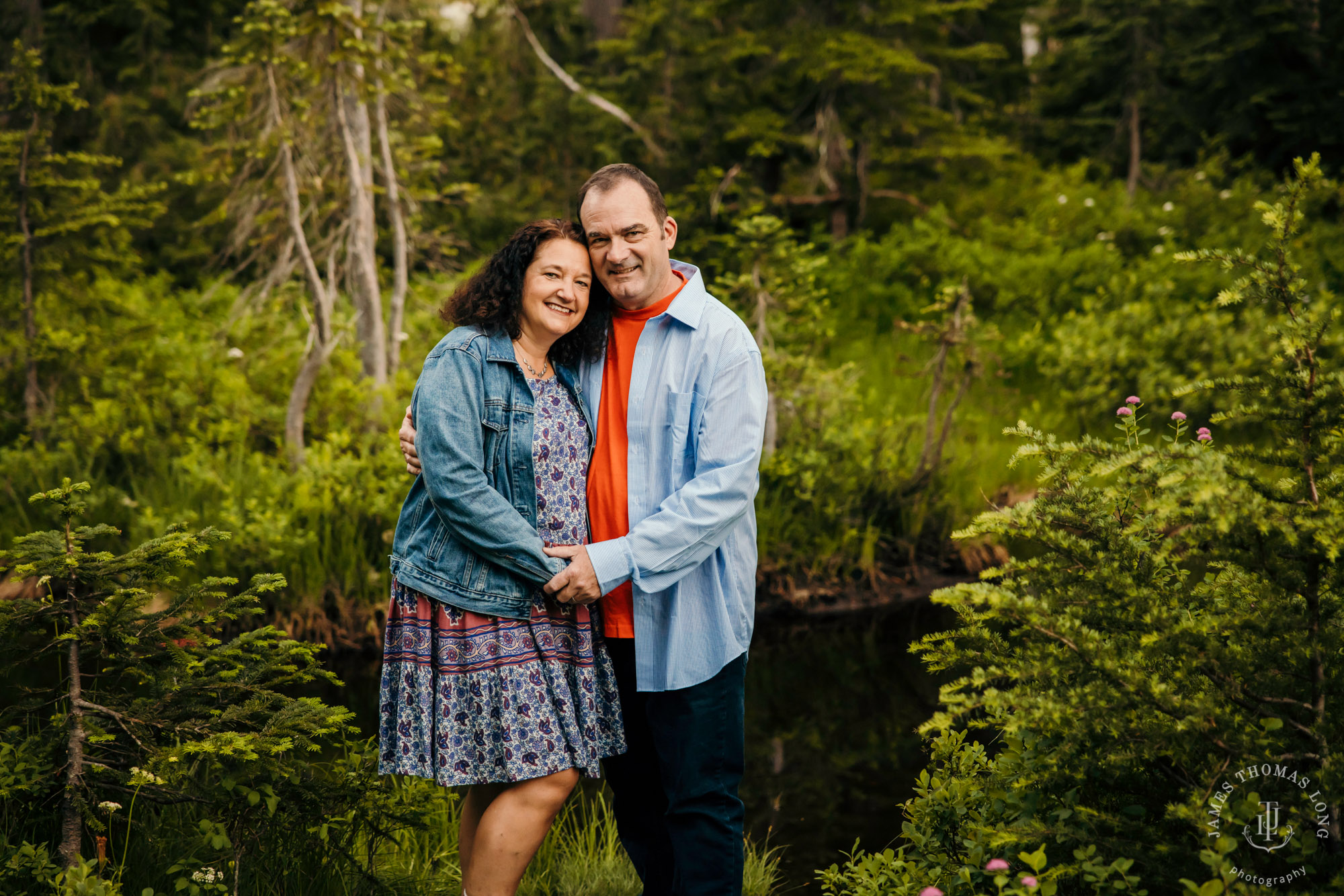 Seattle Cascade Mountain Mount Rainier family session by James Thomas Long Photography