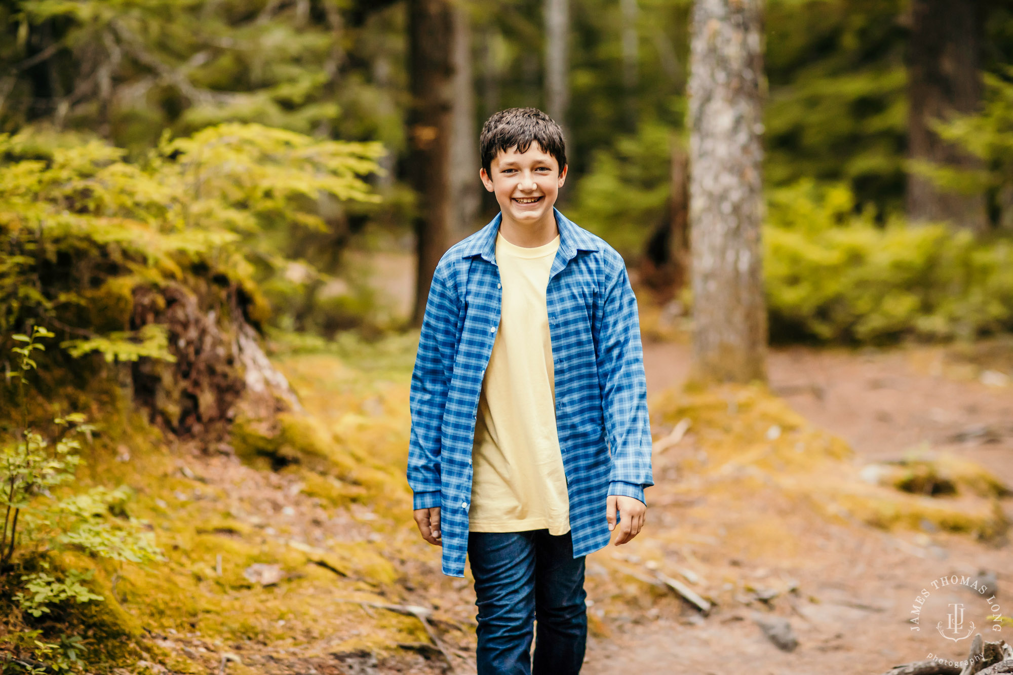 Seattle Cascade Mountain Mount Rainier family session by James Thomas Long Photography