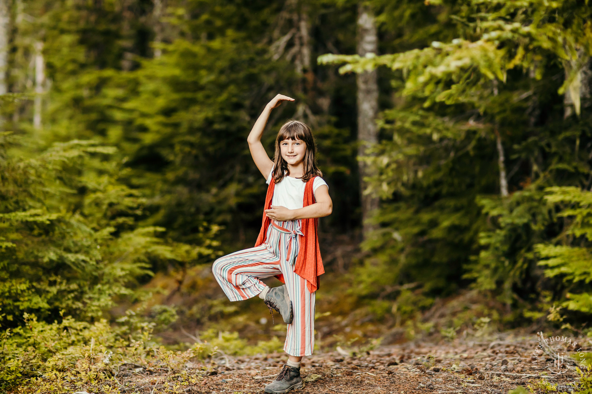 Seattle Cascade Mountain Mount Rainier family session by James Thomas Long Photography