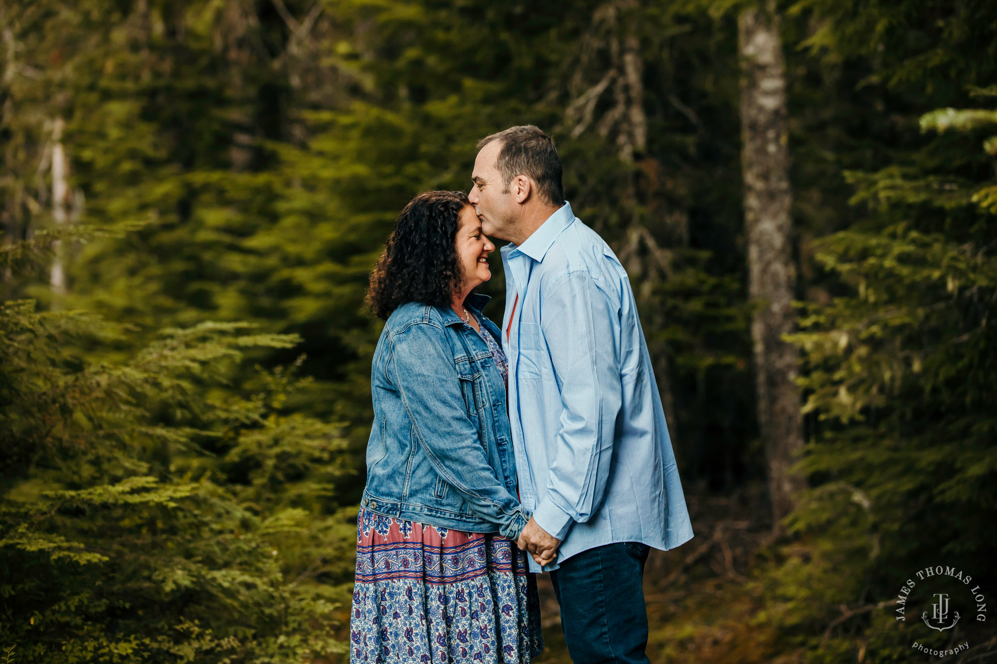 Seattle Cascade Mountain Mount Rainier family session by James Thomas Long Photography