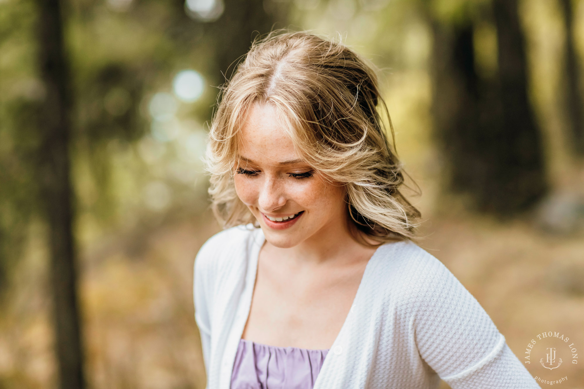 Large family photography session by Snoqualmie Family Photographer James Thomas Long Photography