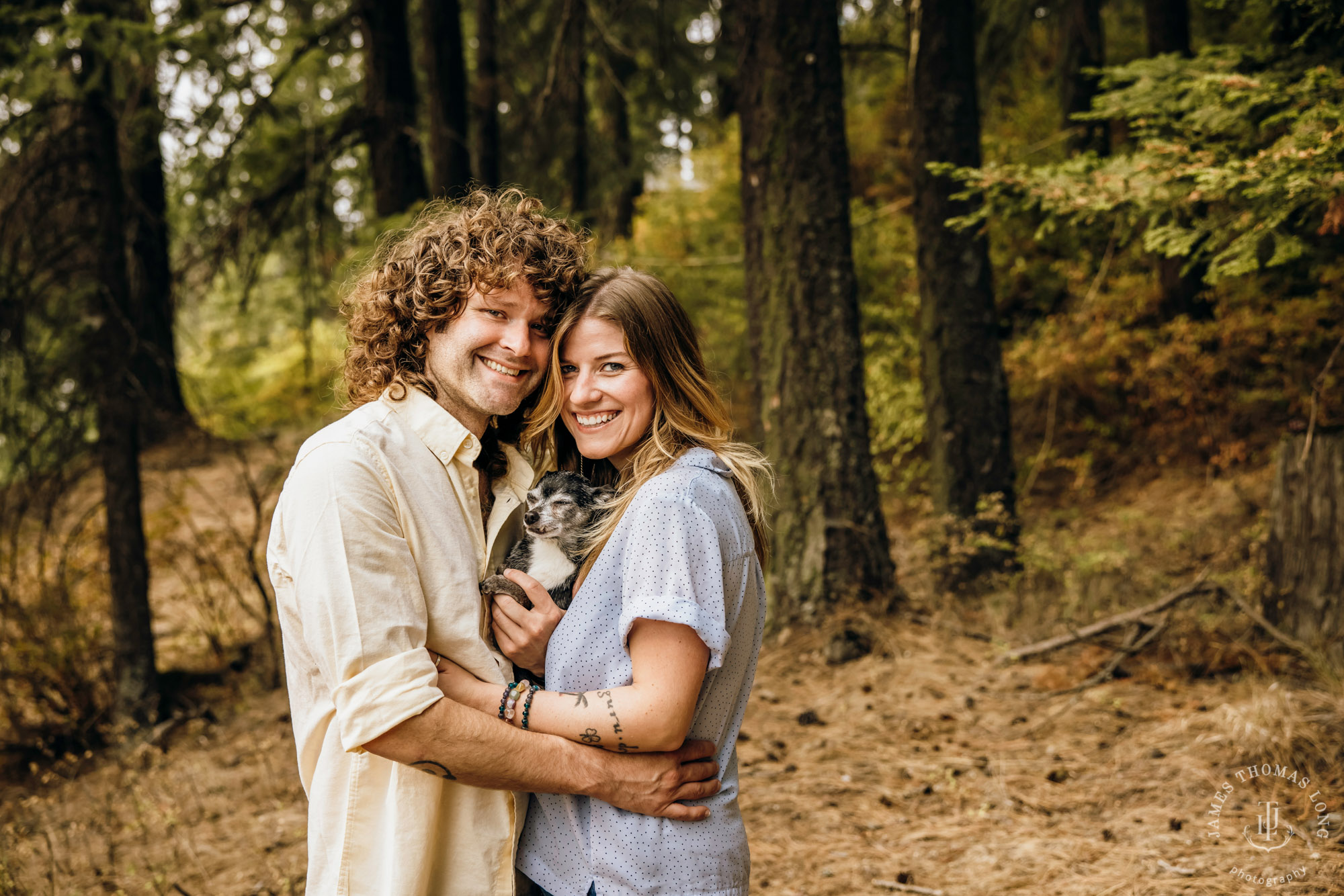 Large family photography session by Snoqualmie Family Photographer James Thomas Long Photography