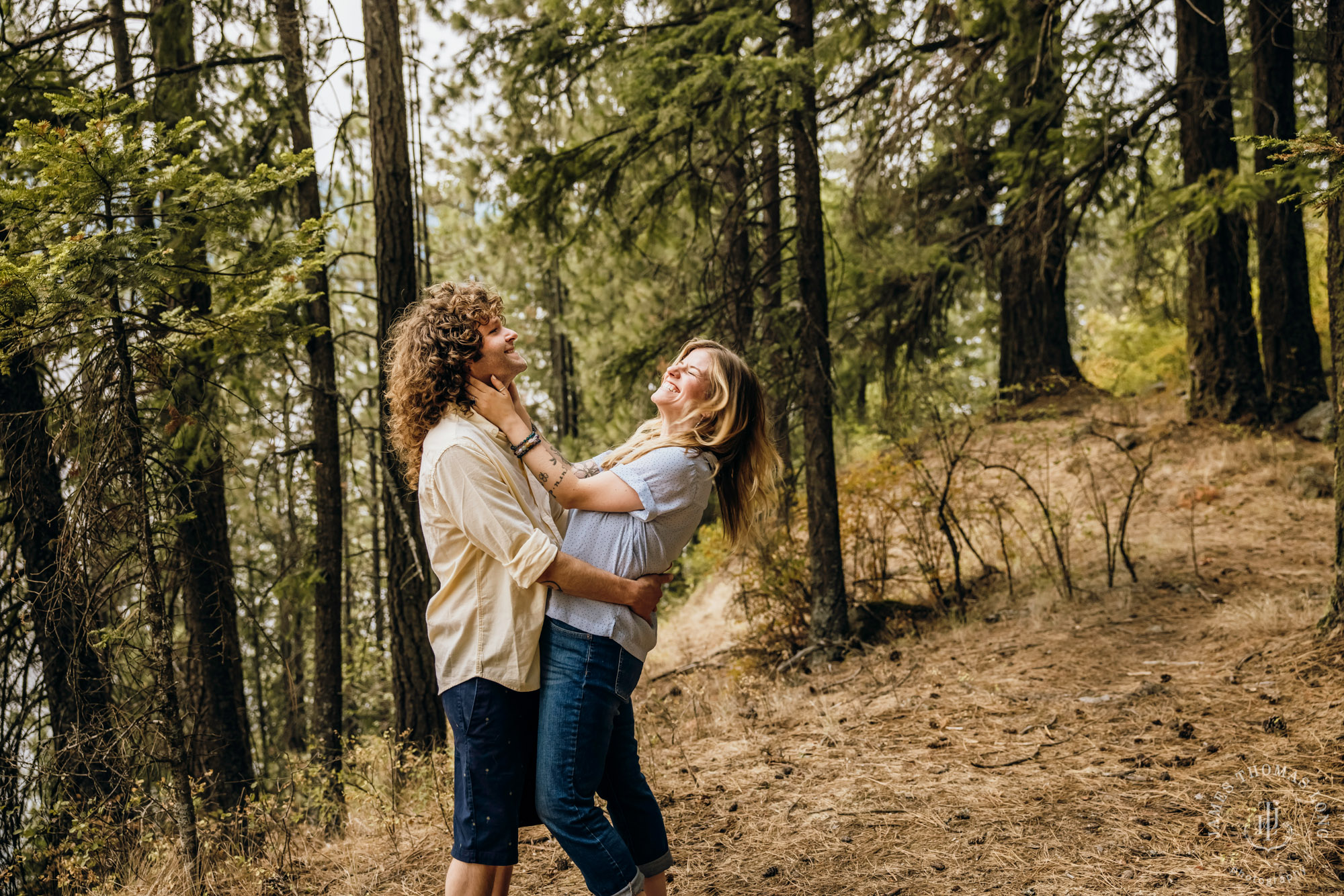 Large family photography session by Snoqualmie Family Photographer James Thomas Long Photography