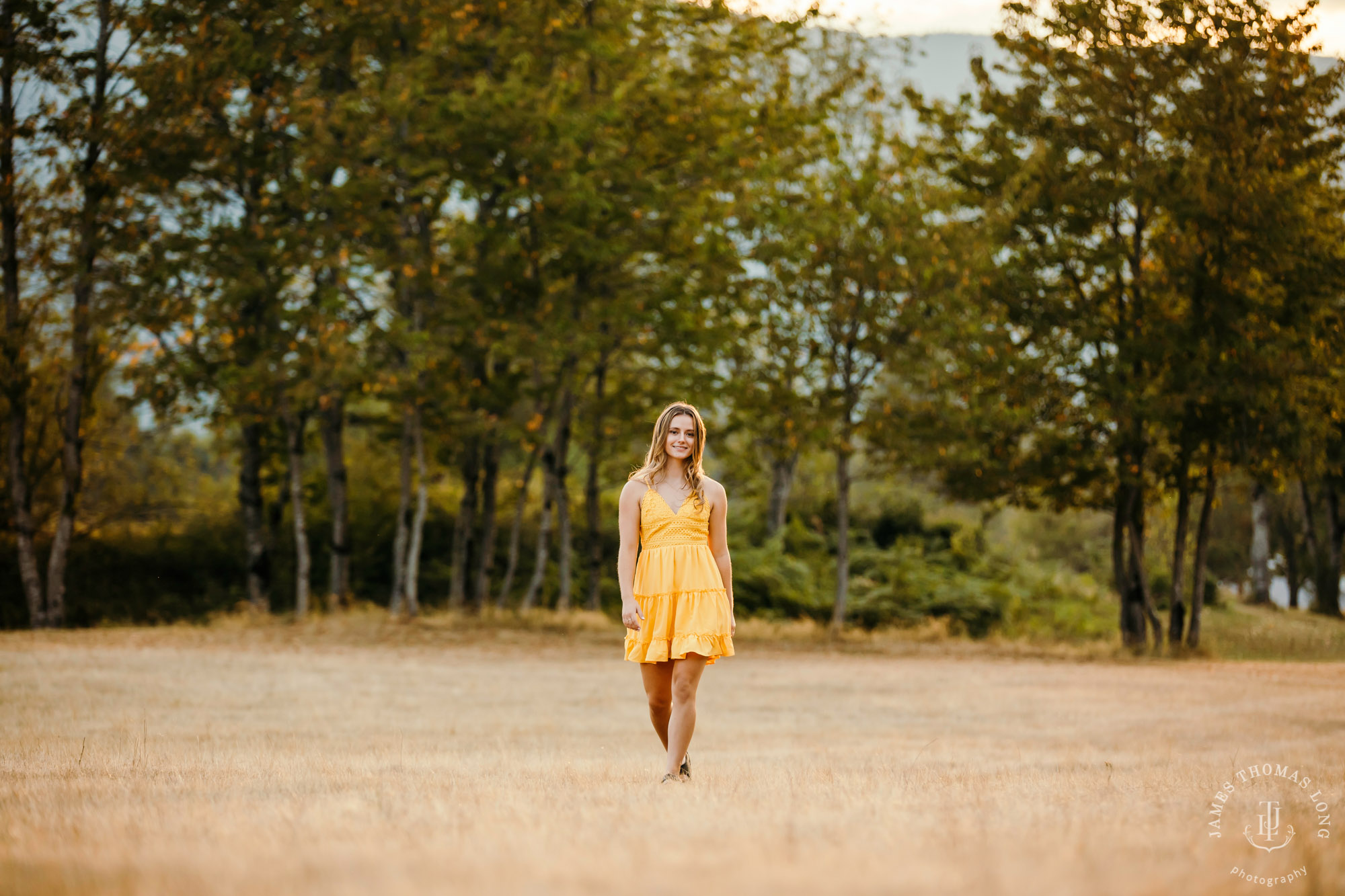 Issaquah senior portrait session by Snoqualmie senior portrait photographer James Thomas Long Photography