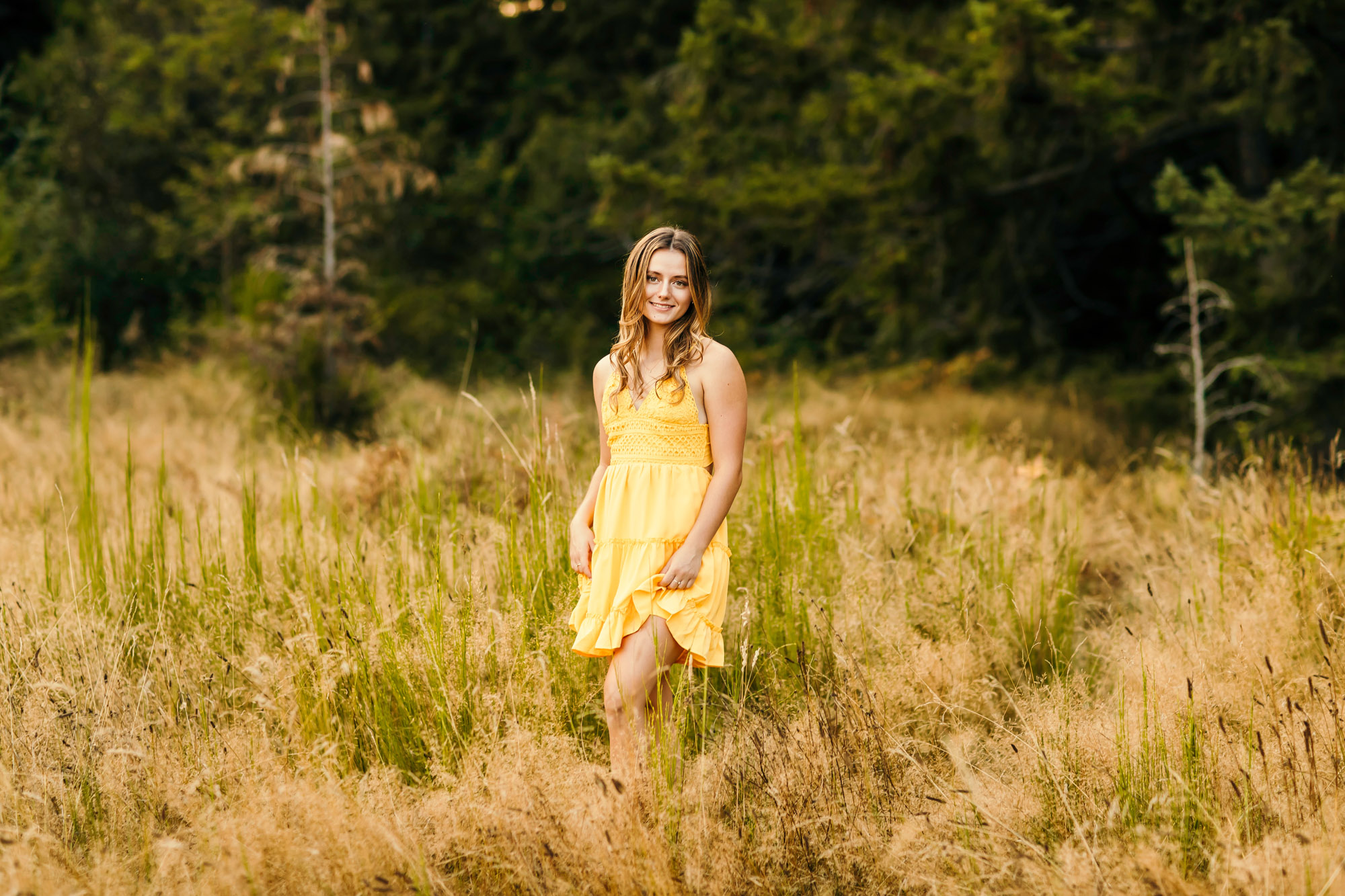 Issaquah senior portrait session by Snoqualmie senior portrait photographer James Thomas Long Photography