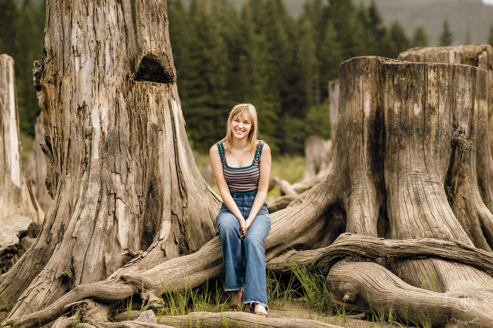 Snoqualmie Cascade Mountain family photography session by Snoqualmie family photographer James Thomas Long Photography