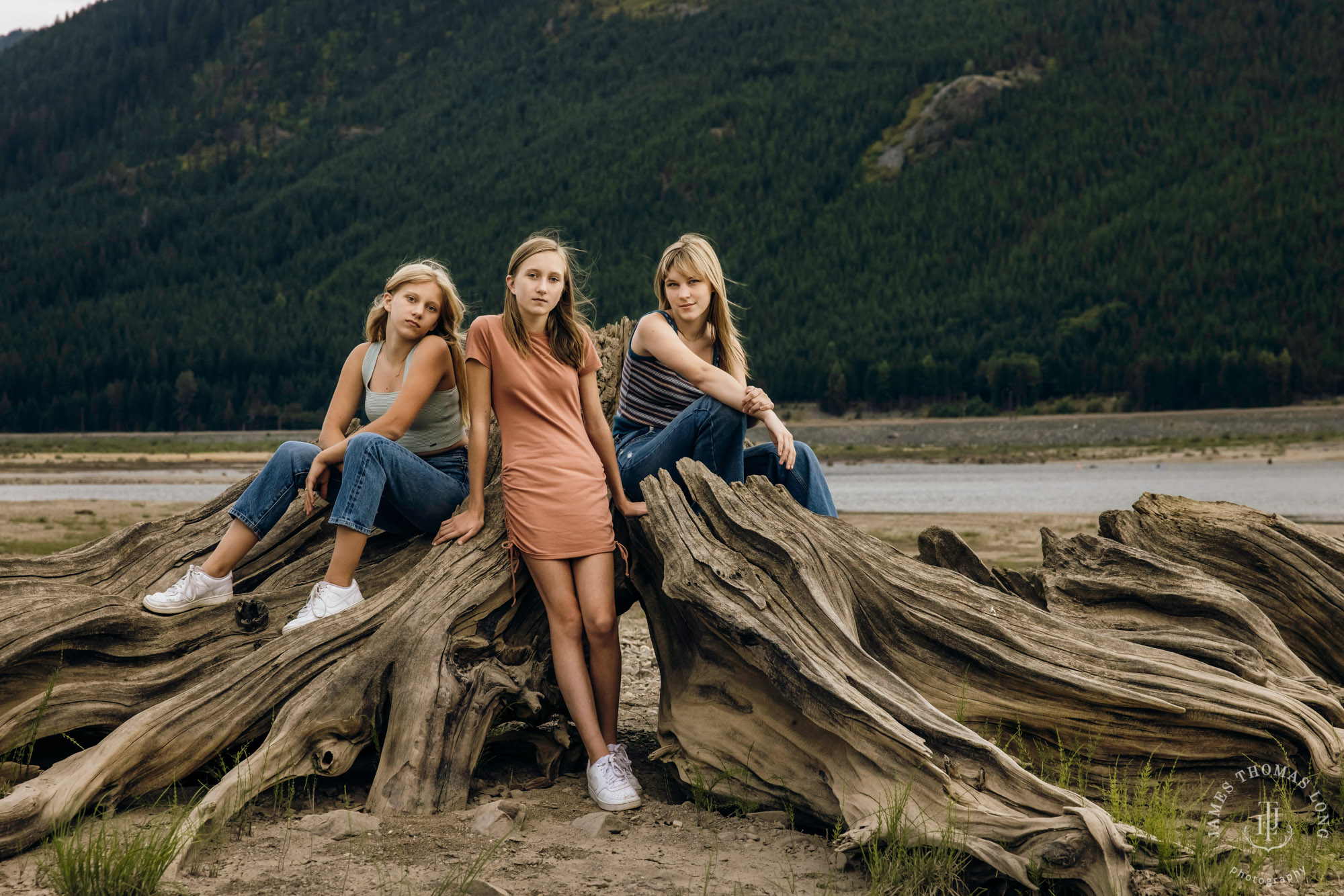 Snoqualmie Cascade Mountain family photography session by Snoqualmie family photographer James Thomas Long Photography