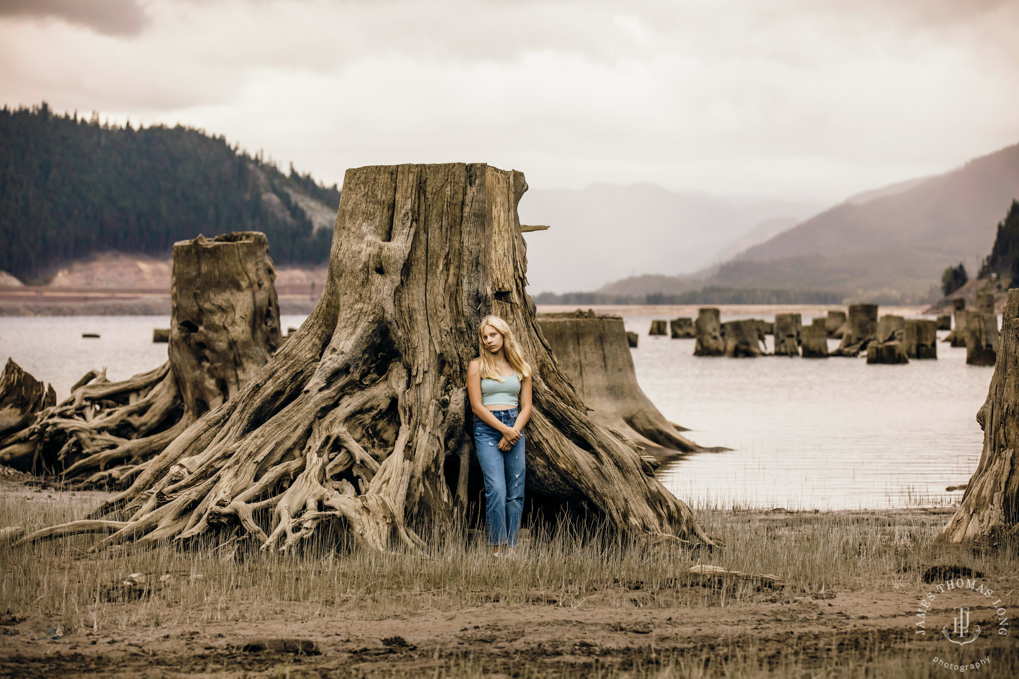 Snoqualmie Cascade Mountain family photography session by Snoqualmie family photographer James Thomas Long Photography