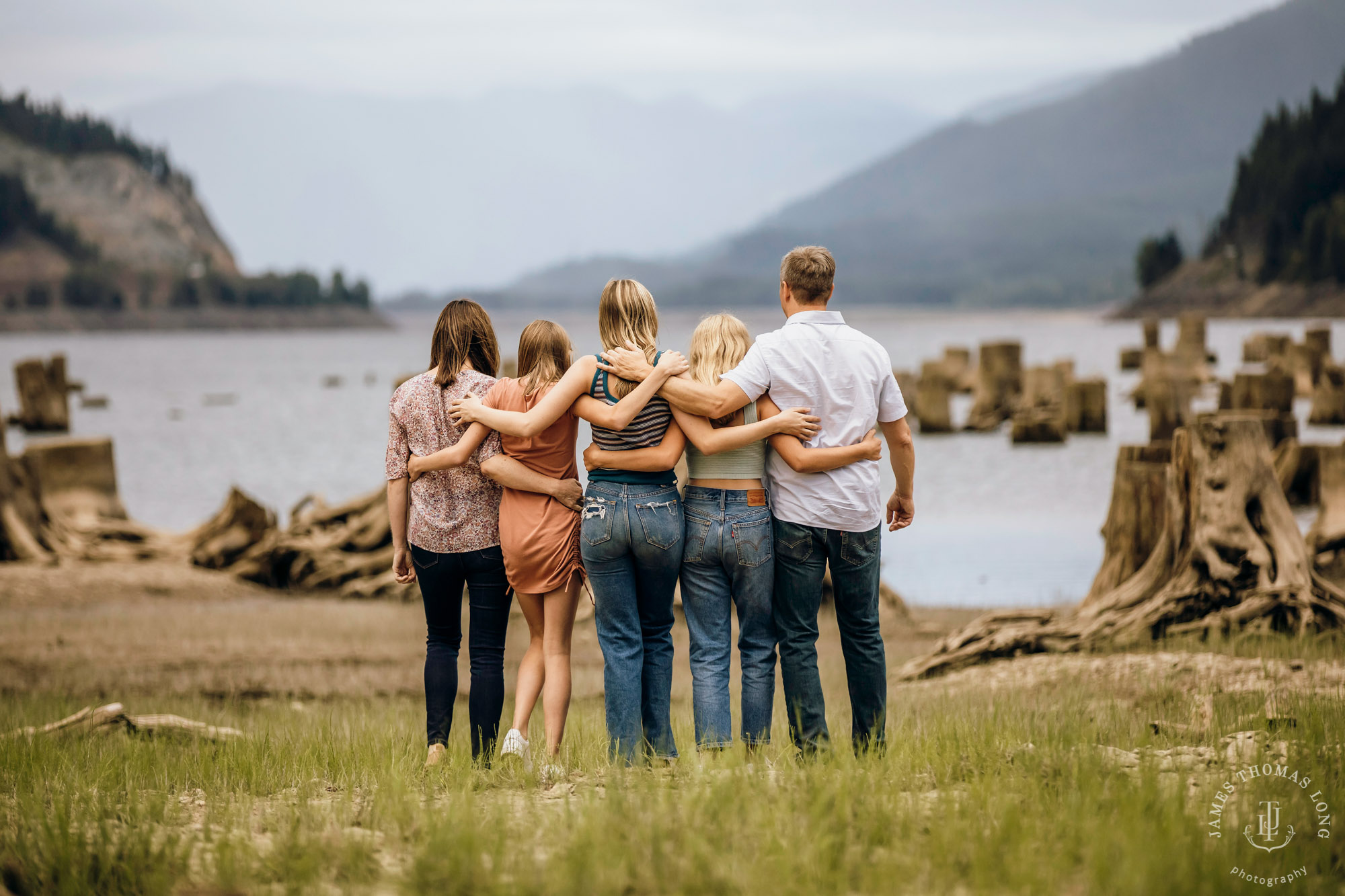 Snoqualmie Cascade Mountain family photography session by Snoqualmie family photographer James Thomas Long Photography