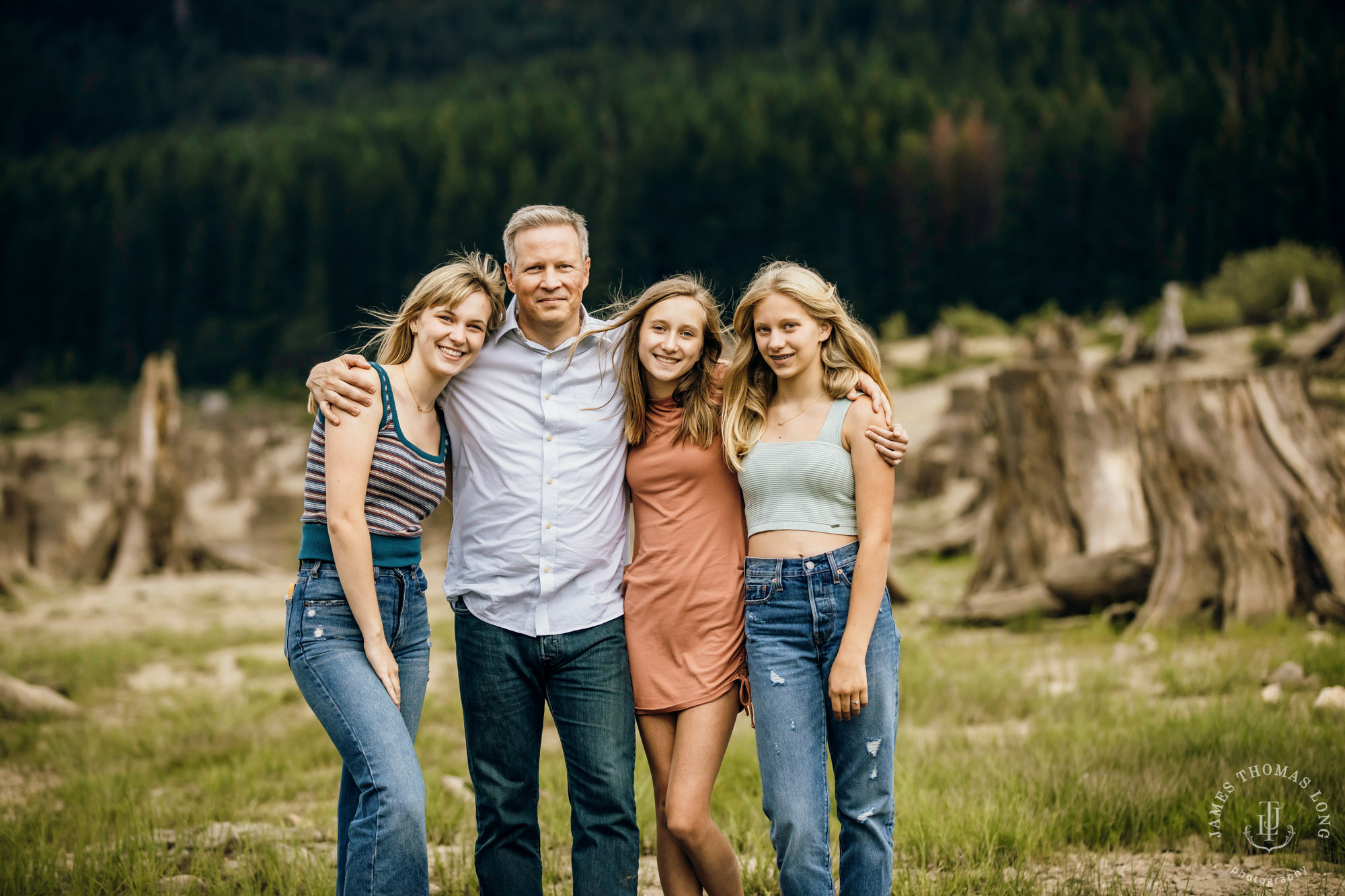 Snoqualmie Cascade Mountain family photography session by Snoqualmie family photographer James Thomas Long Photography