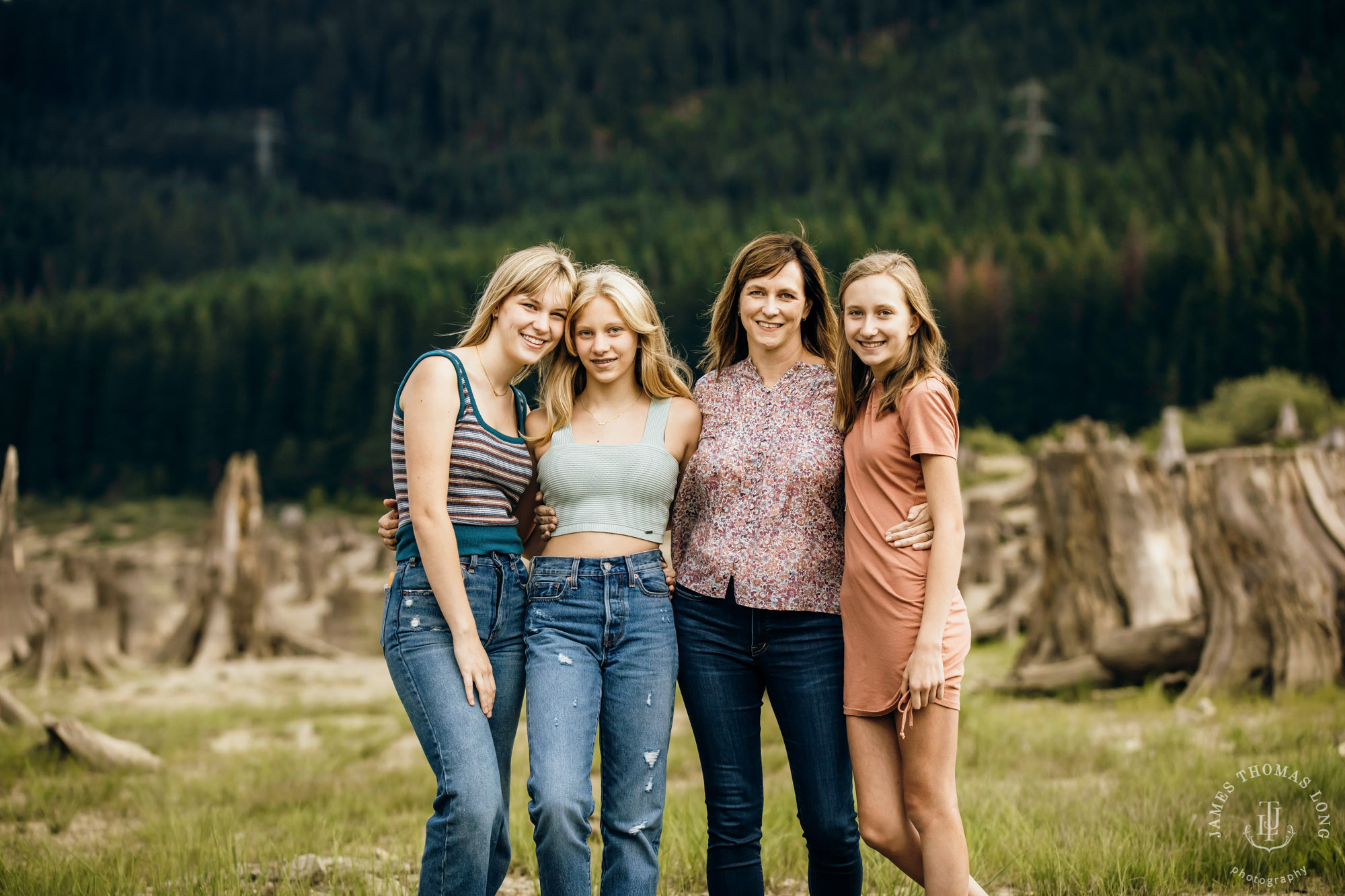 Snoqualmie Cascade Mountain family photography session by Snoqualmie family photographer James Thomas Long Photography