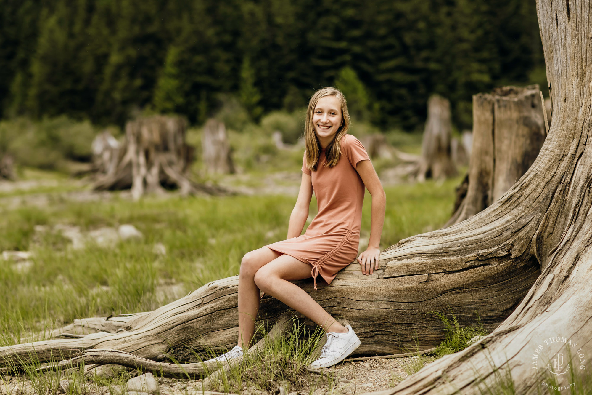 Snoqualmie Cascade Mountain family photography session by Snoqualmie family photographer James Thomas Long Photography