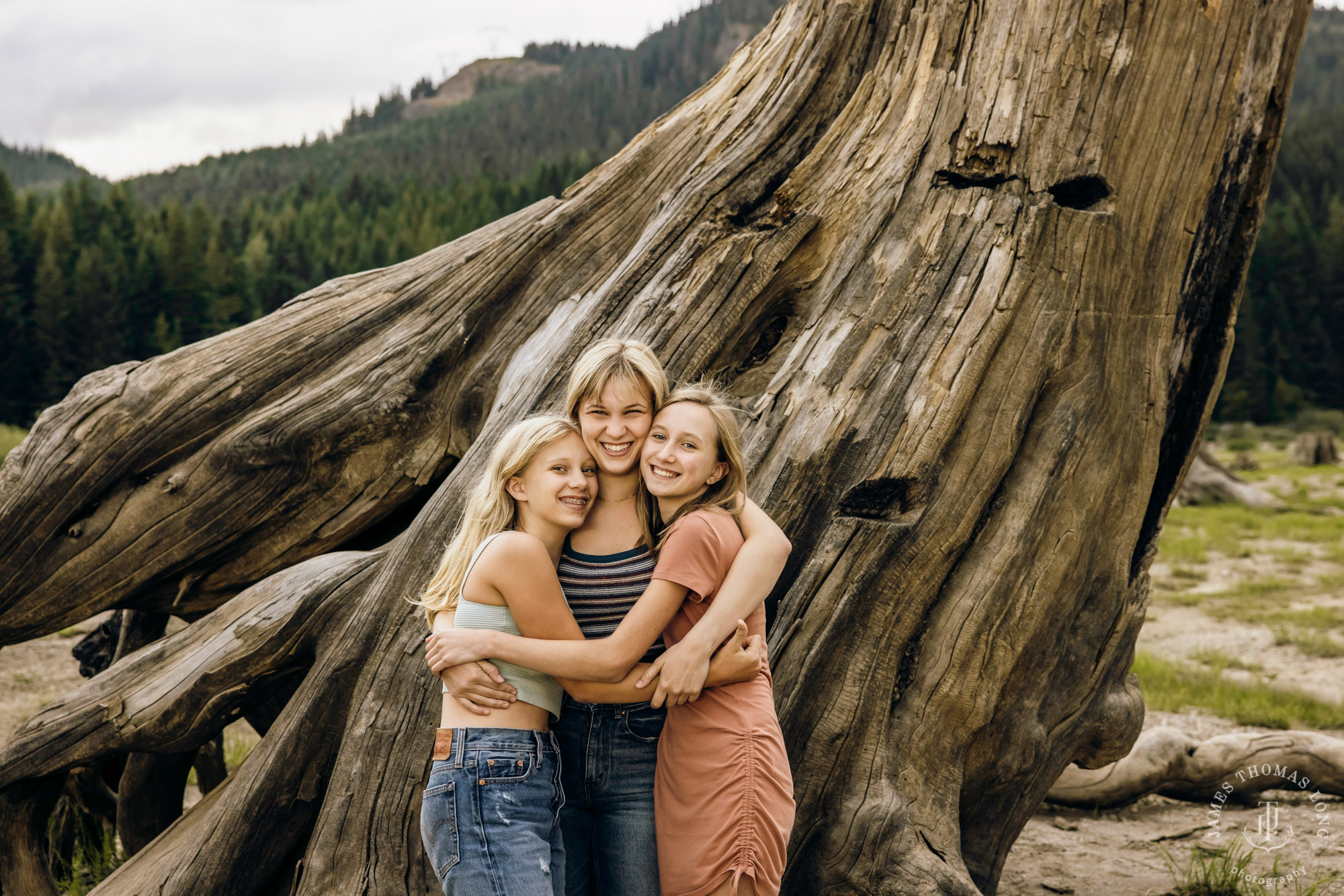 Snoqualmie Cascade Mountain family photography session by Snoqualmie family photographer James Thomas Long Photography