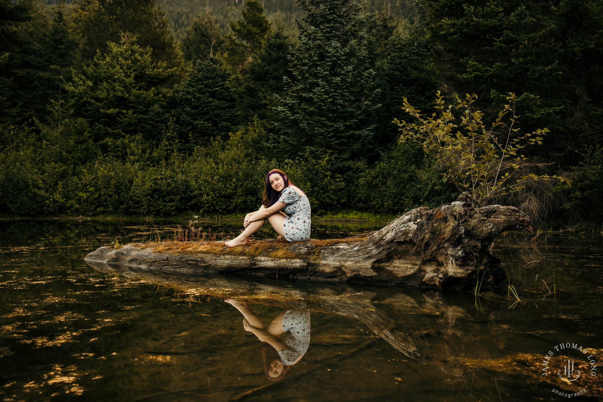 Snoqualmie Pass senior portrait session by James Thomas Long Photography