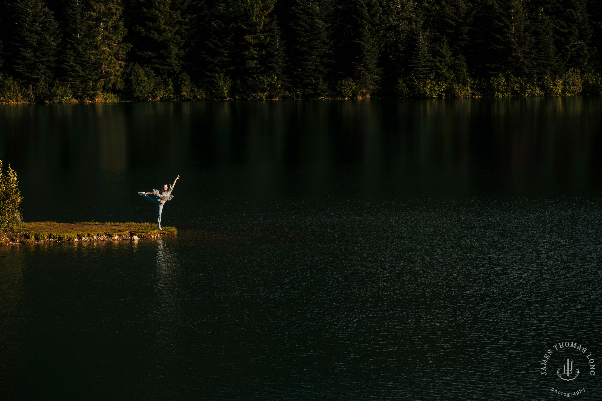 Snoqualmie Pass senior portrait session by James Thomas Long Photography