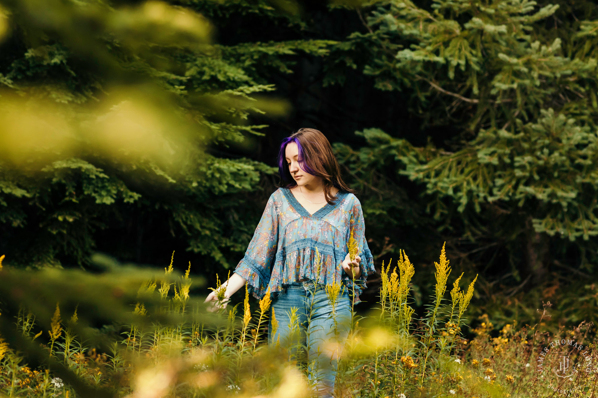 Snoqualmie Pass senior portrait session by James Thomas Long Photography